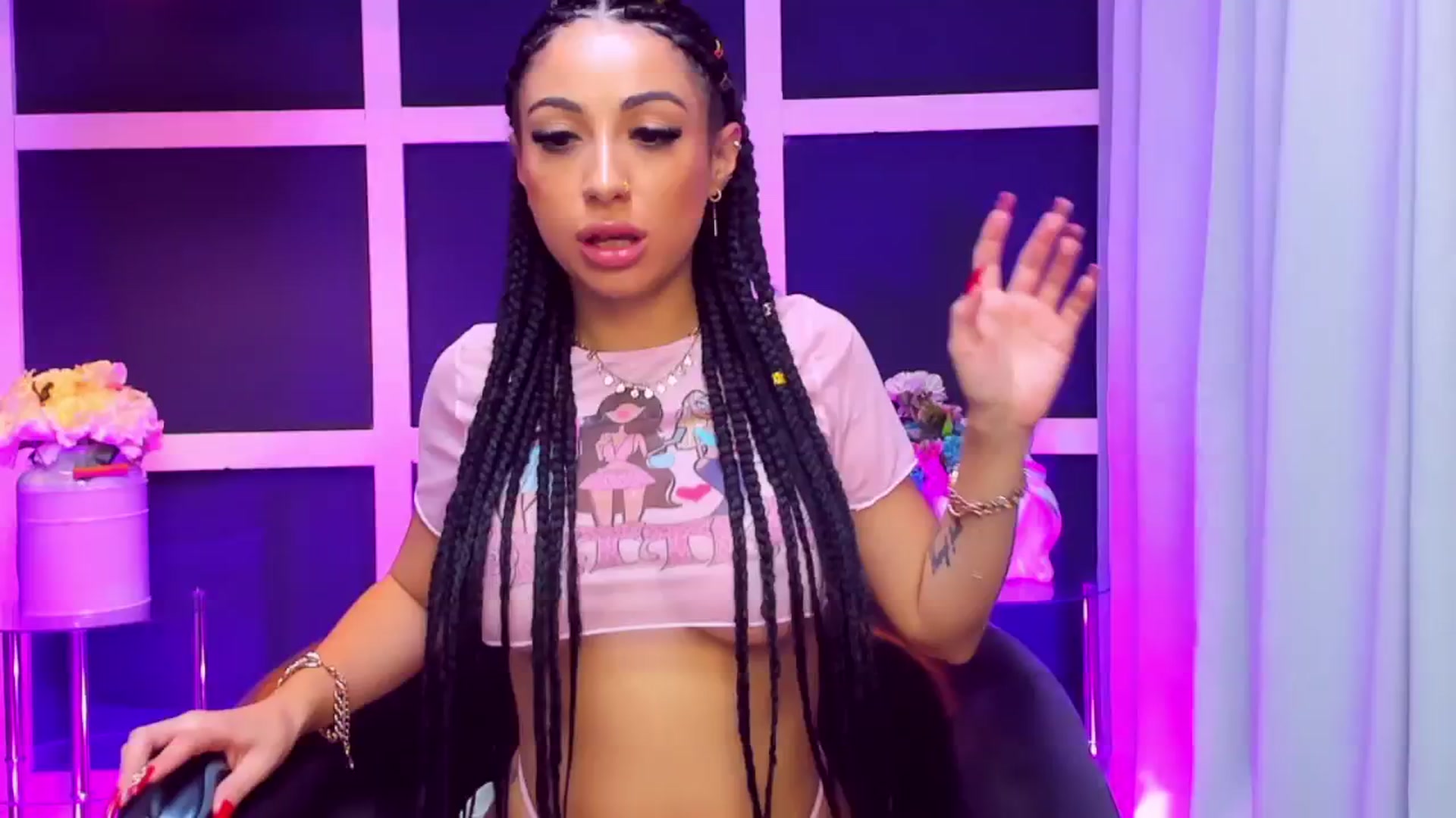 Gallery image thumbnail from AnaisBloom's myfreecams stream on, 08/31/2024, 02:23 image 13 of 20