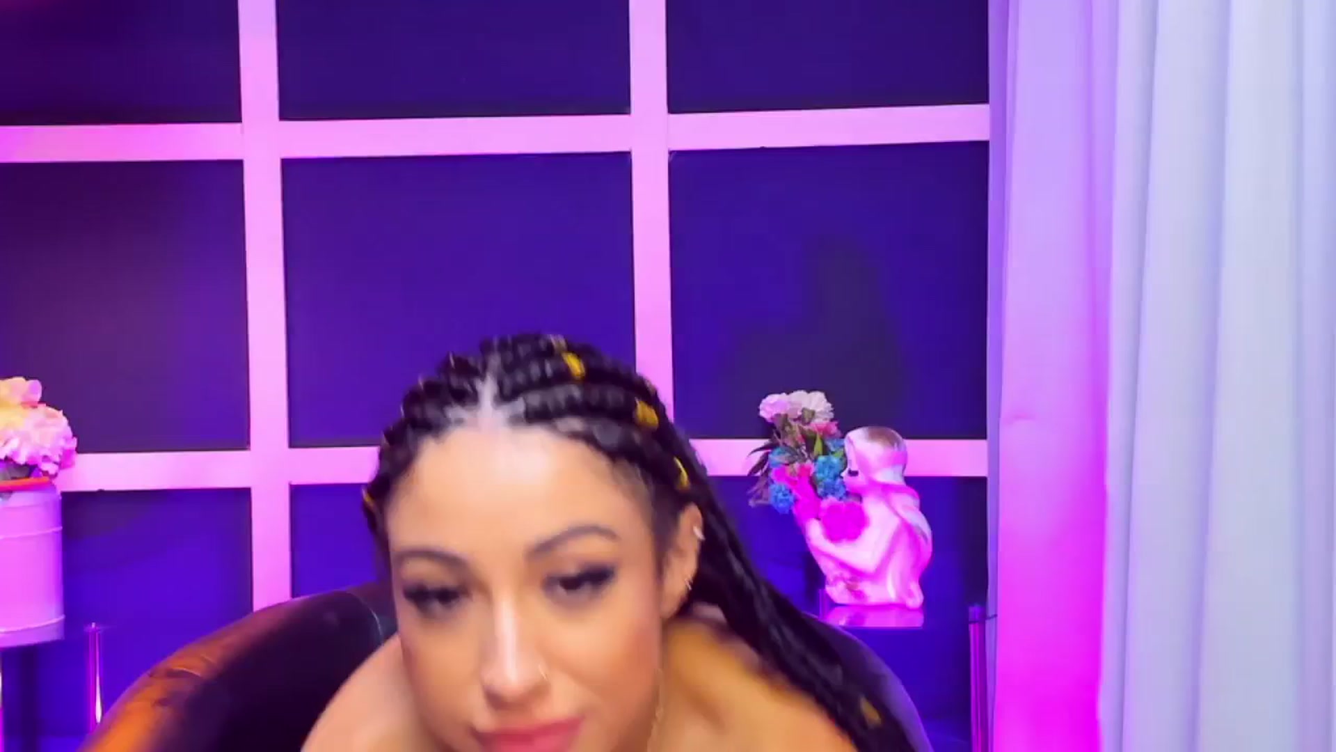 Gallery image thumbnail from AnaisBloom's myfreecams stream on, 09/02/2024, 21:16 image 14 of 20