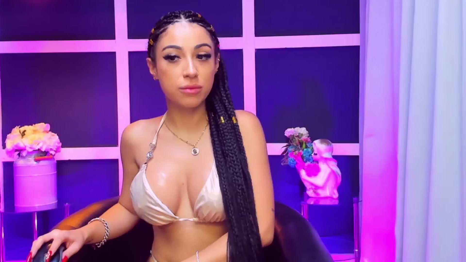 Gallery image thumbnail from AnaisBloom's myfreecams stream on, 09/03/2024, 24:24 image 6 of 20