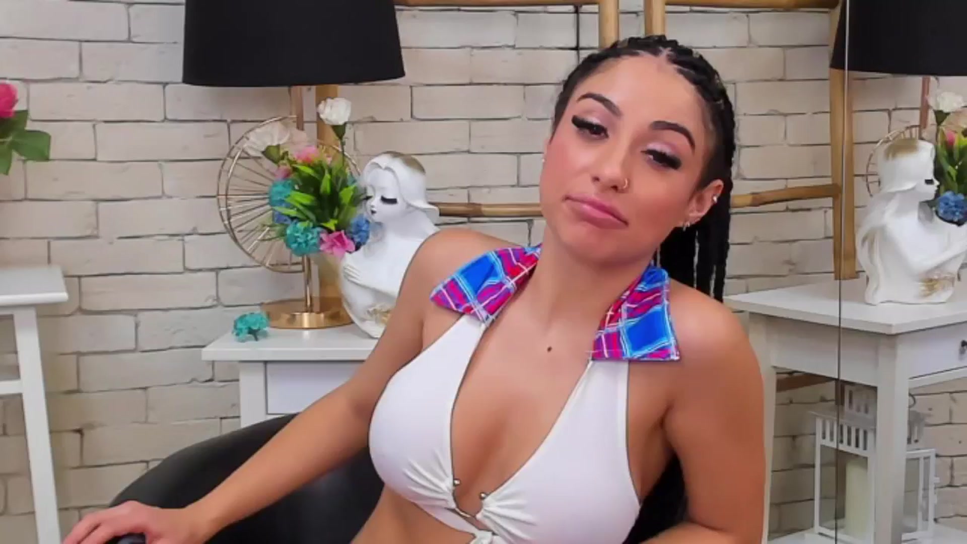 Gallery image thumbnail from AnaisBloom's myfreecams stream on, 10/08/2024, 02:54 image 18 of 20