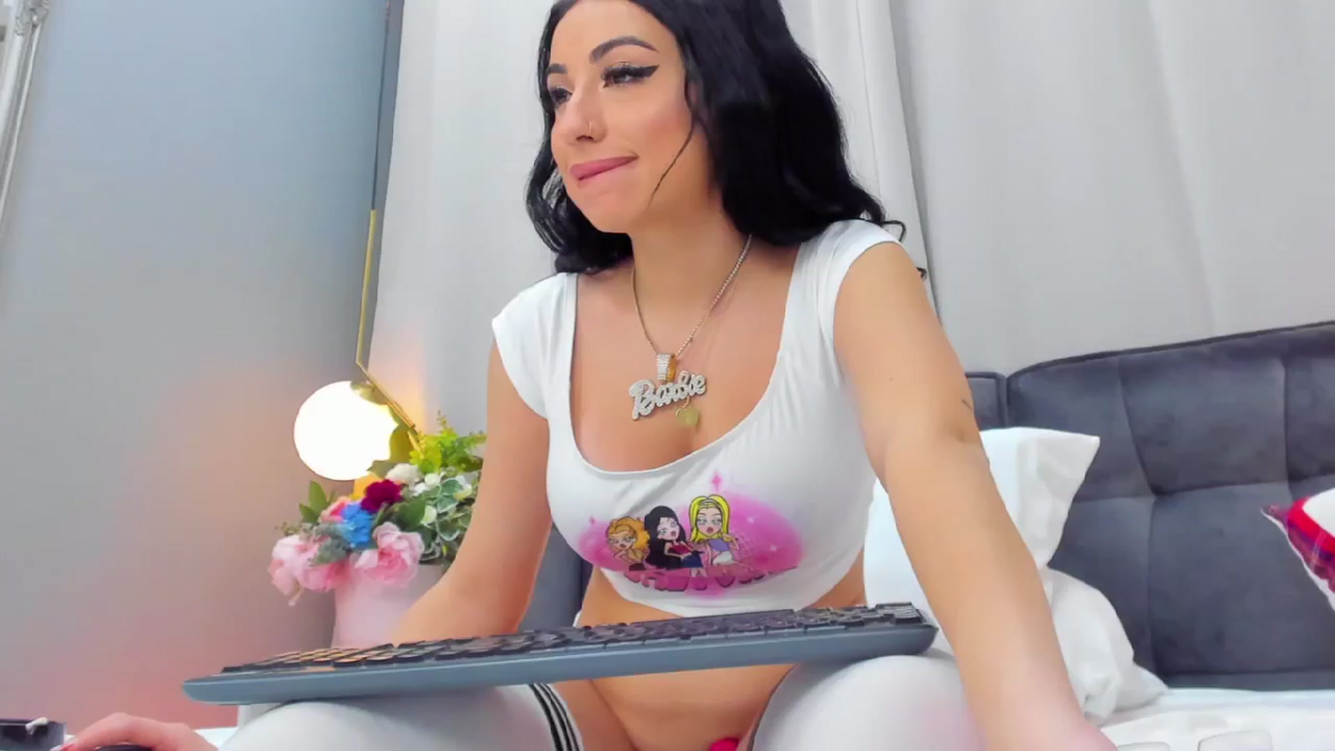 Gallery image thumbnail from AnaisBloom's myfreecams stream on, 12/12/2024, 24:02 image 14 of 20