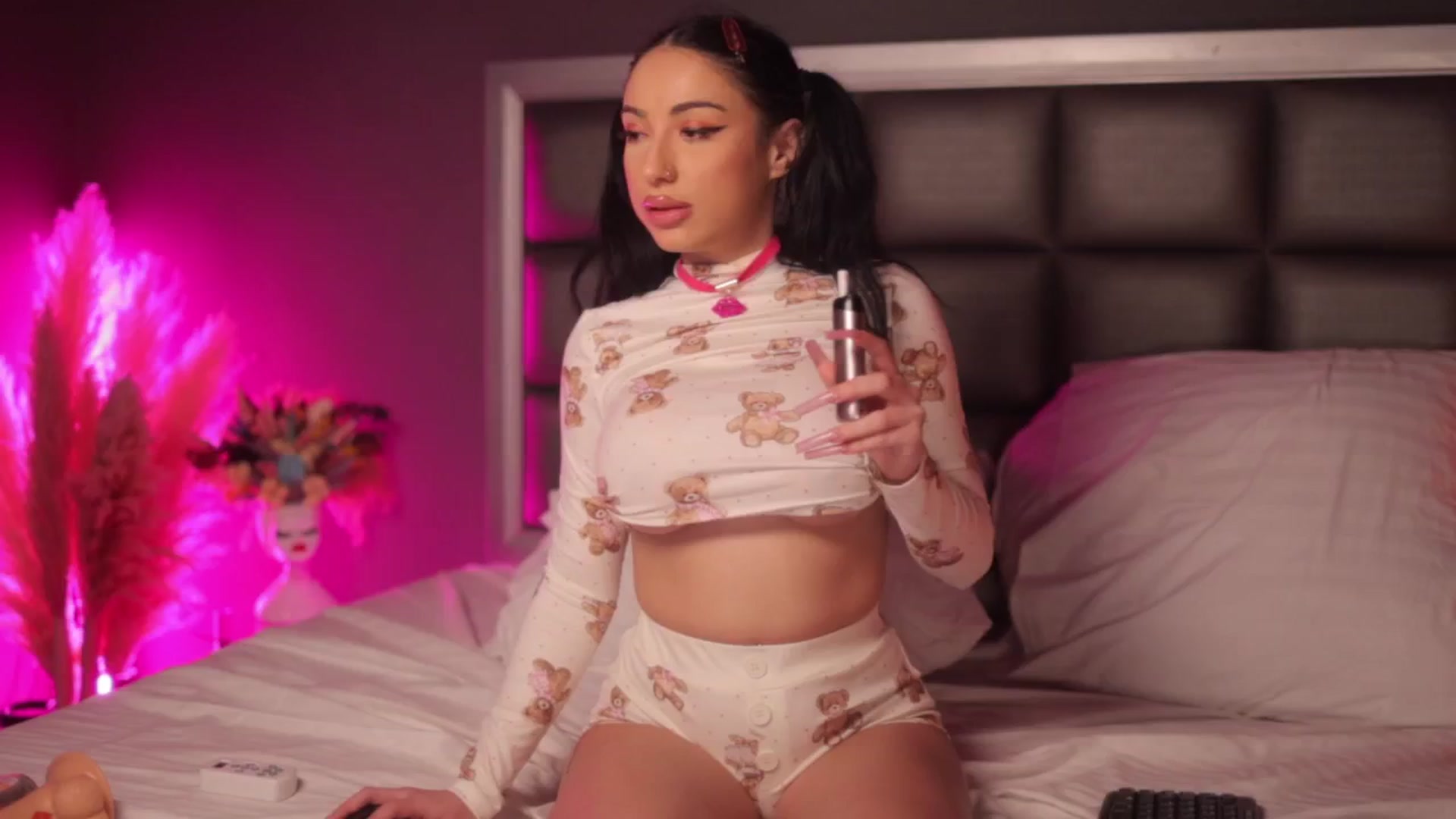 Gallery image thumbnail from AnaisBloom's myfreecams stream on, 02/10/2025, 03:41 image 1 of 20