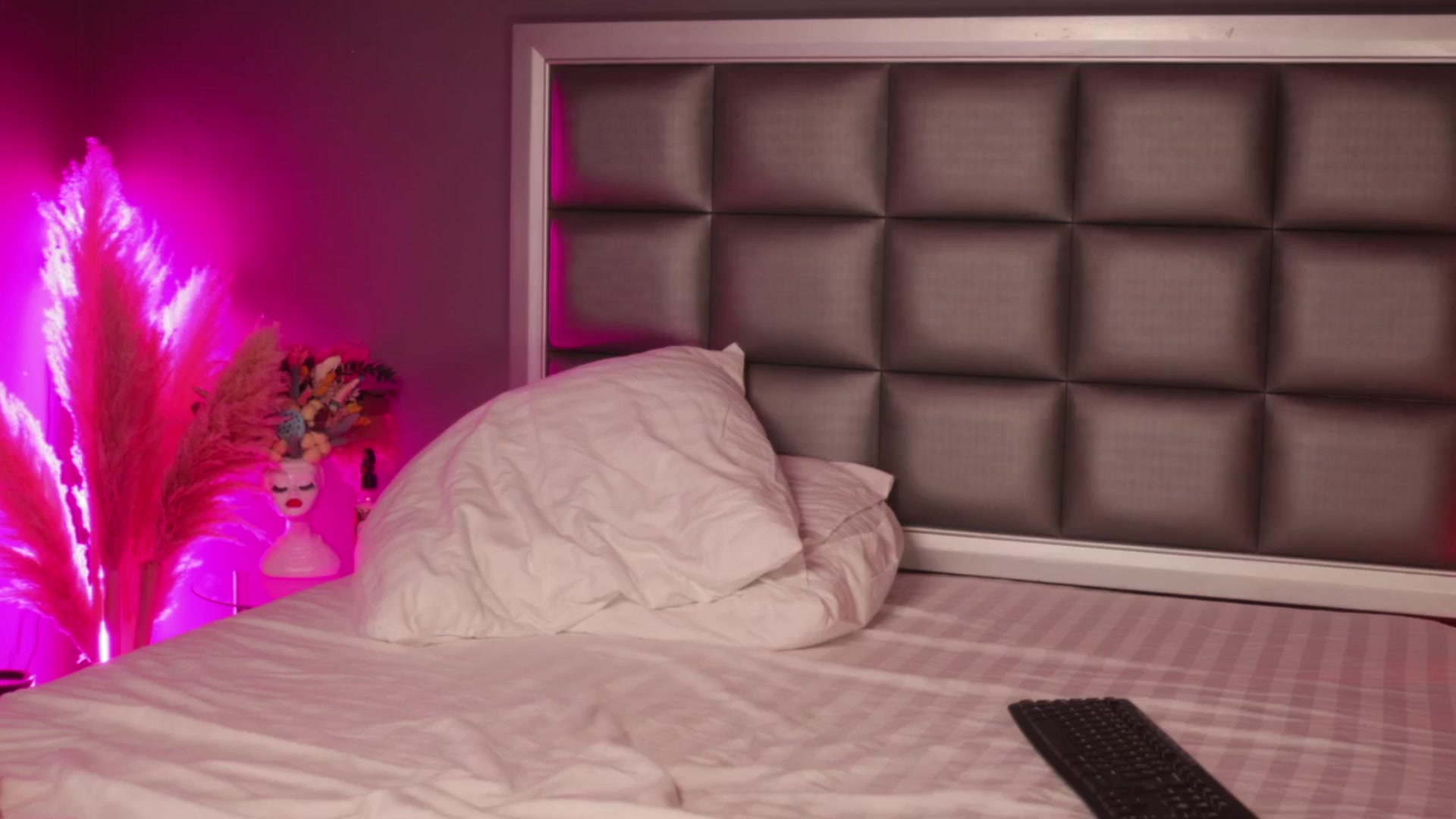 Gallery image thumbnail from AnaisBloom's myfreecams stream on, 02/23/2025, 03:27 image 6 of 20