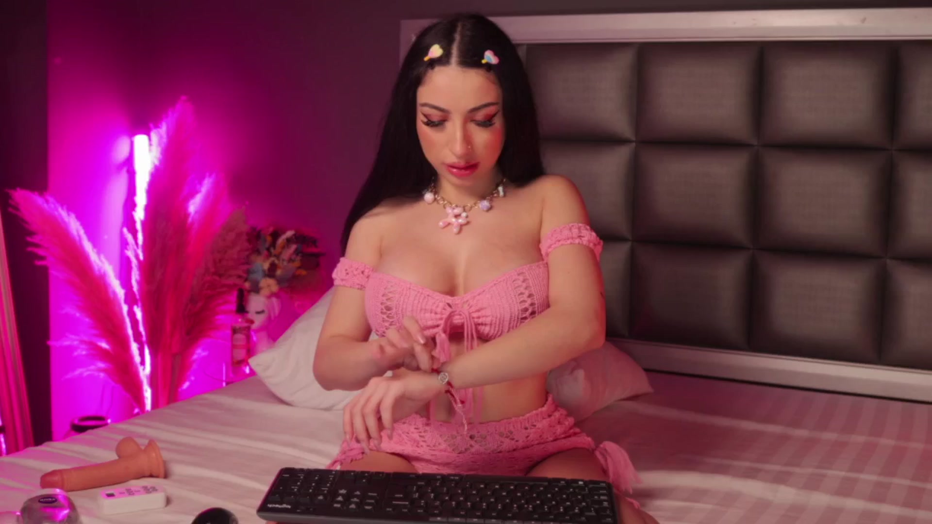 Gallery image thumbnail from AnaisBloom's myfreecams stream on, 03/01/2025, 03:41 image 1 of 20