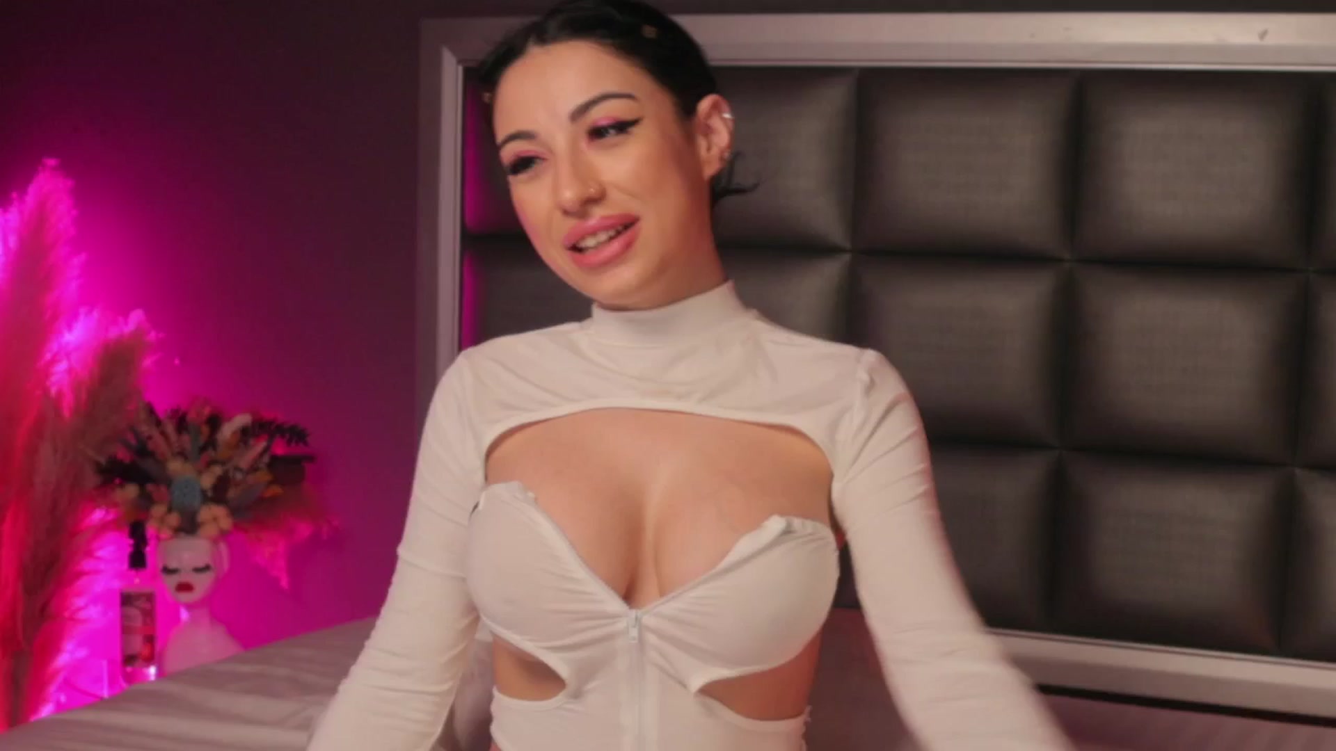 Gallery image thumbnail from AnaisBloom's myfreecams stream on, 03/20/2025, 03:36 image 17 of 20