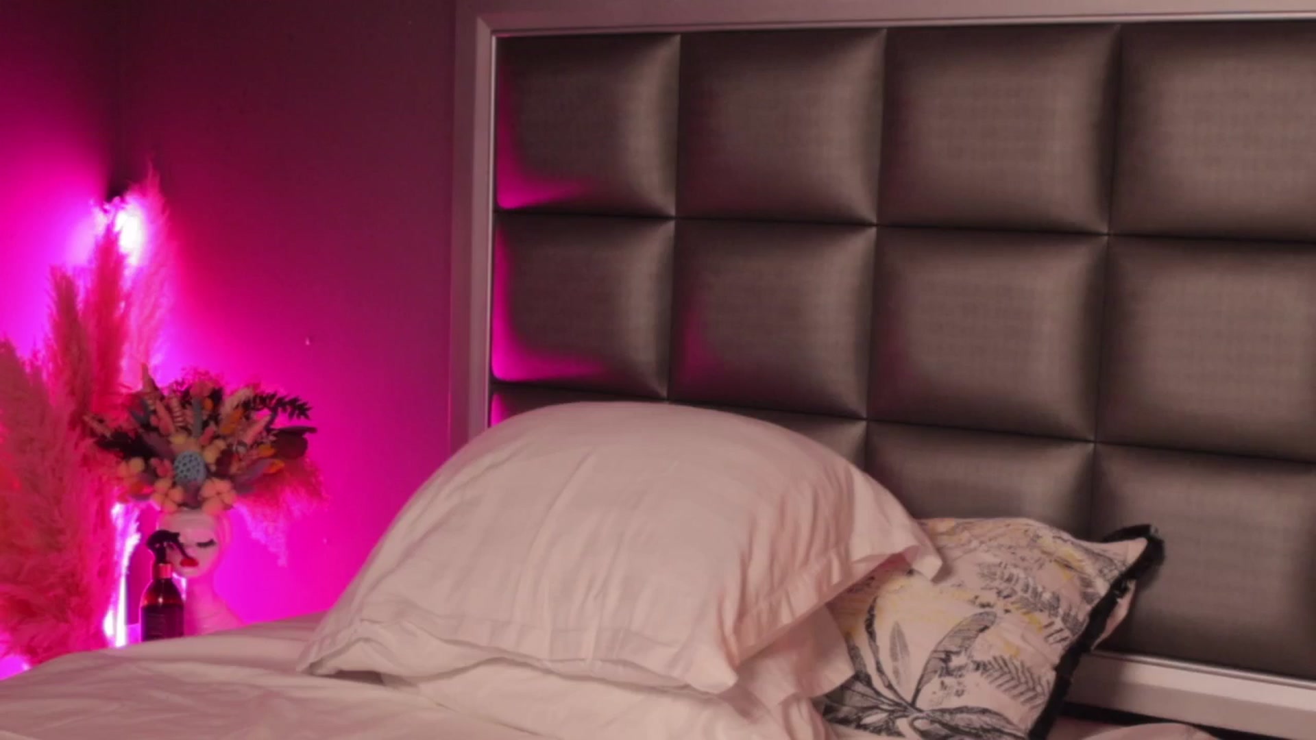 Gallery image thumbnail from AnaisBloom's myfreecams stream on, 05/11/2025, 23:03 image 17 of 20