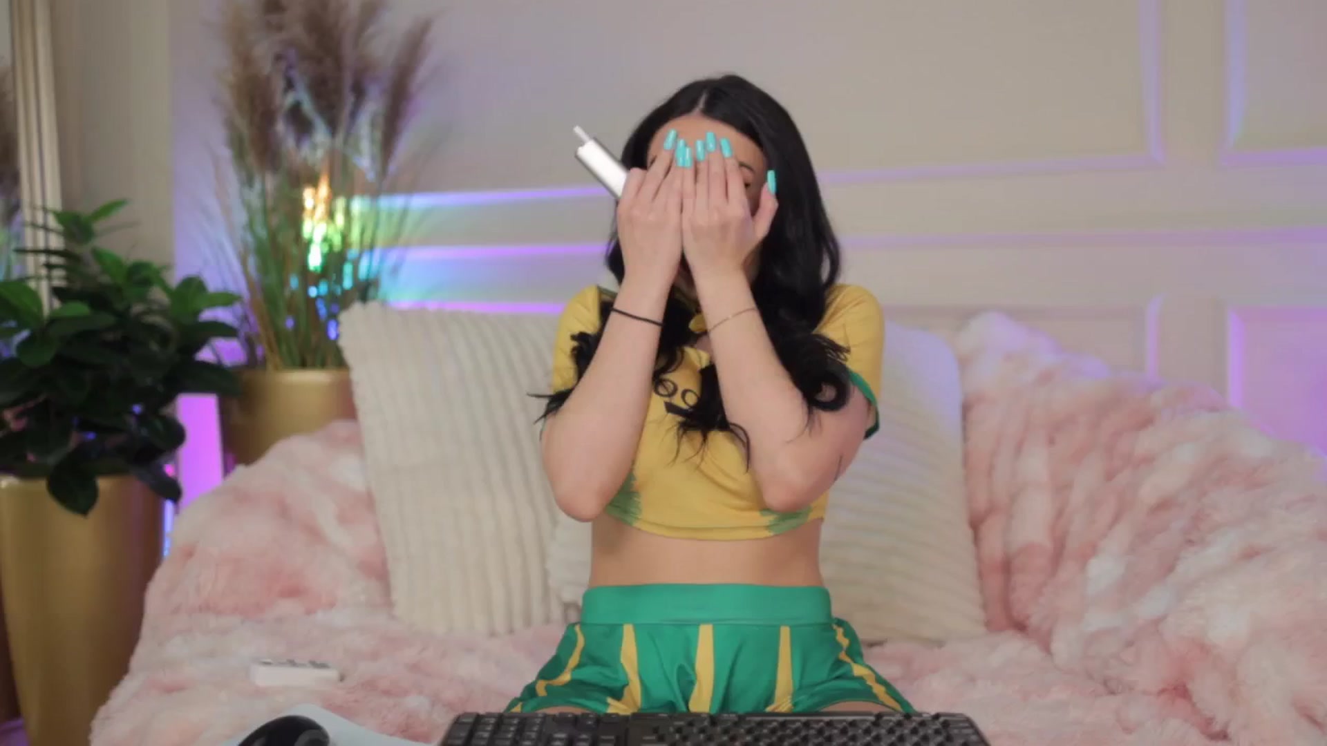 Gallery image thumbnail from AnaisBloom's myfreecams stream on, 02/23/2026, 03:43 image 20 of 20