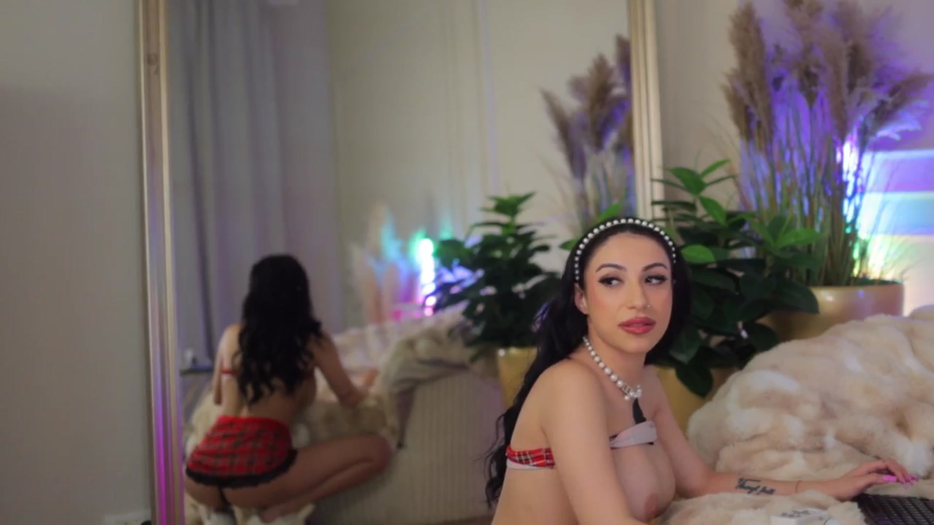 Gallery image thumbnail from AnaisBloom's myfreecams stream on, 03/23/2026, 03:45 image 3 of 20
