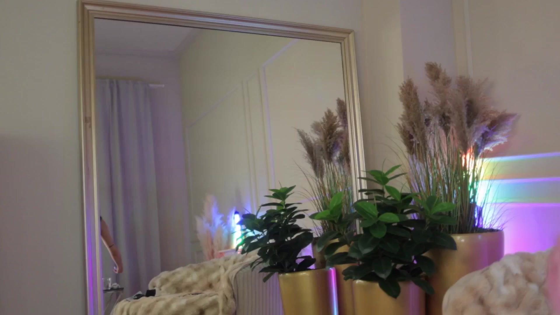 Gallery image thumbnail from AnaisBloom's myfreecams stream on, 03/25/2026, 03:44 image 4 of 20