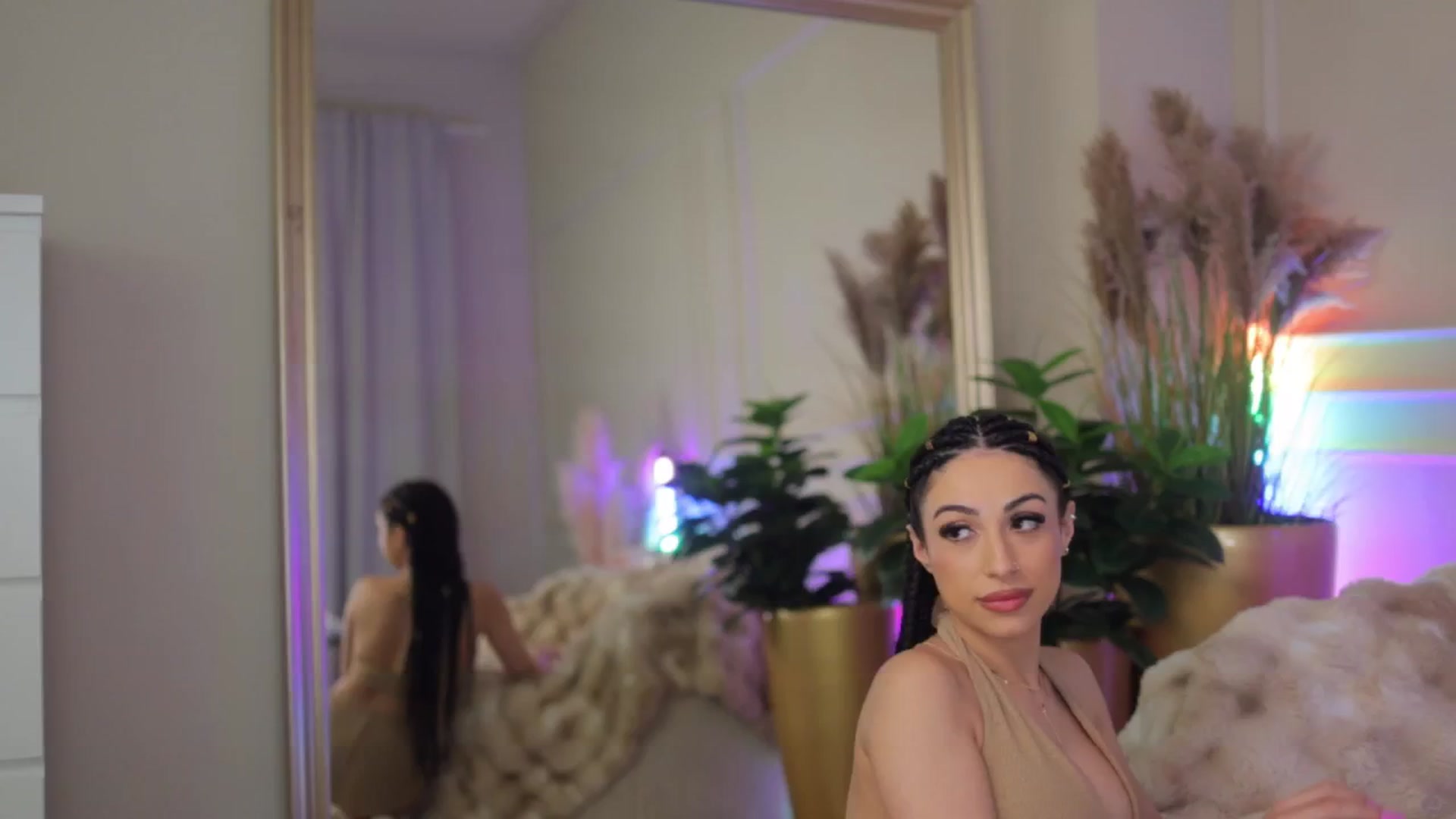 Gallery image thumbnail from AnaisBloom's myfreecams stream on, 03/30/2026, 02:43 image 10 of 20