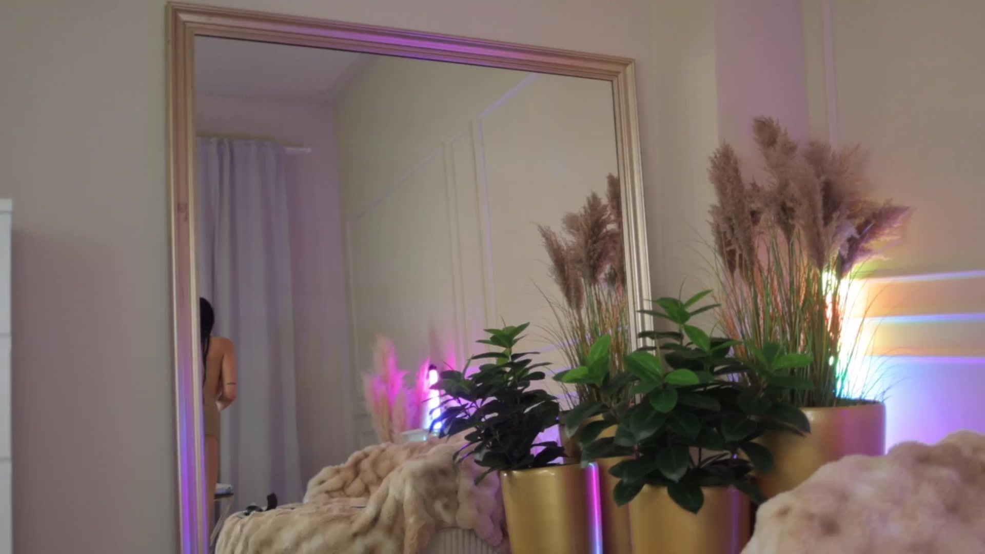 Gallery image thumbnail from AnaisBloom's myfreecams stream on, 03/30/2026, 02:43 image 5 of 20