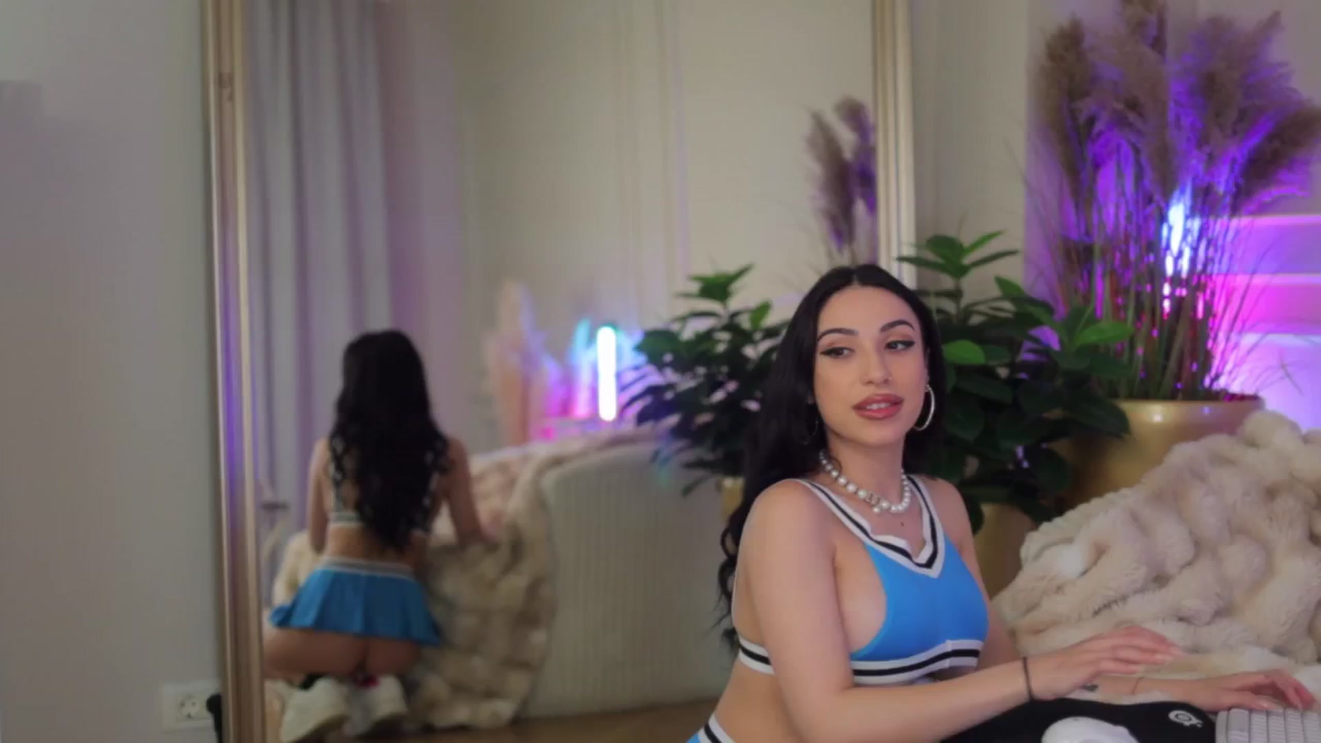 Gallery image thumbnail from AnaisBloom's myfreecams stream on, 04/29/2026, 02:46 image 2 of 20