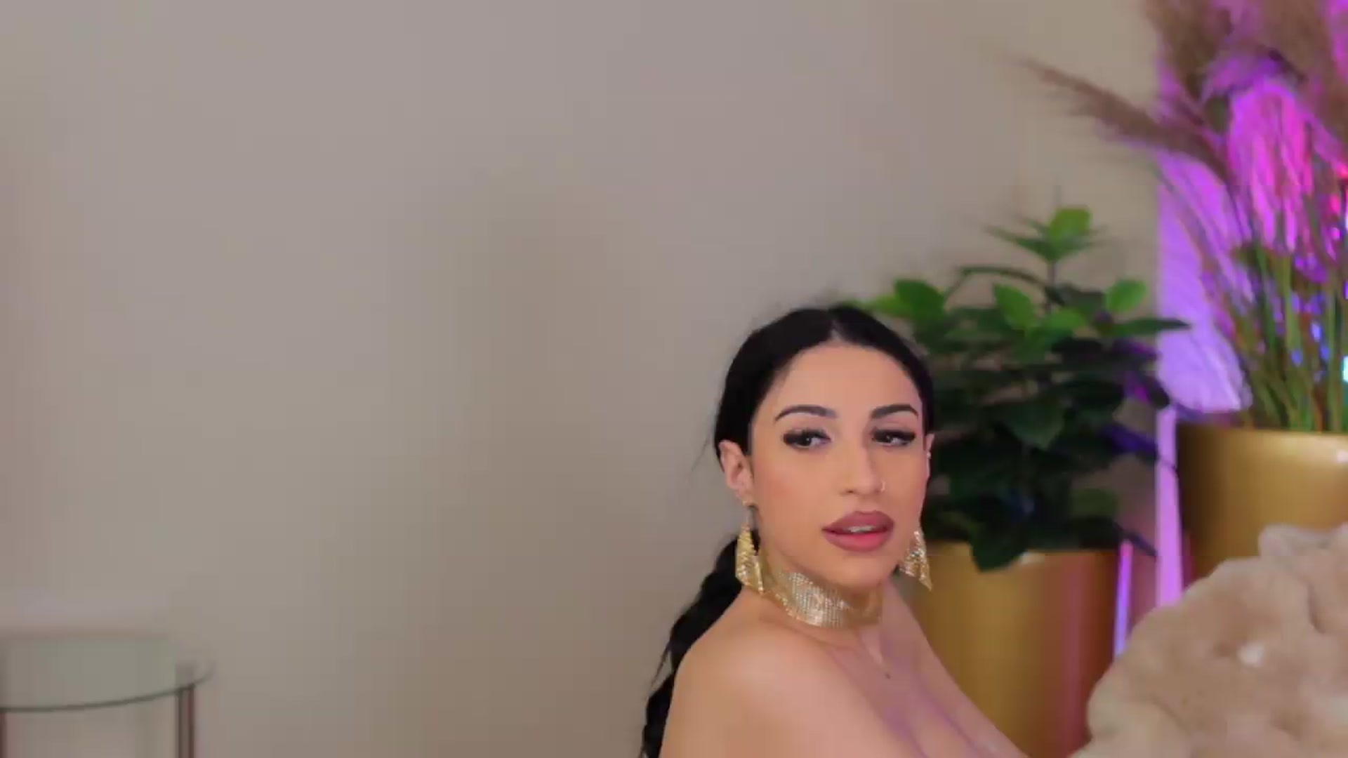 Gallery image thumbnail from AnaisBloom's myfreecams stream on, 06/01/2026, 22:58 image 11 of 20