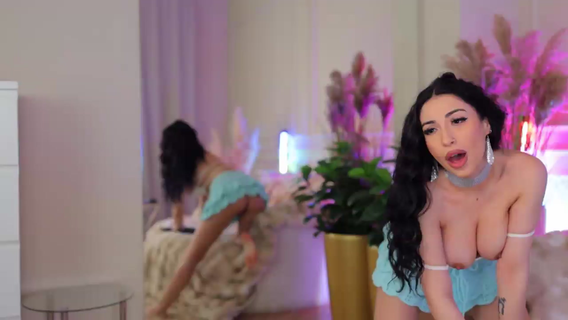 Gallery image thumbnail from AnaisBloom's myfreecams stream on, 06/07/2026, 22:56 image 14 of 20