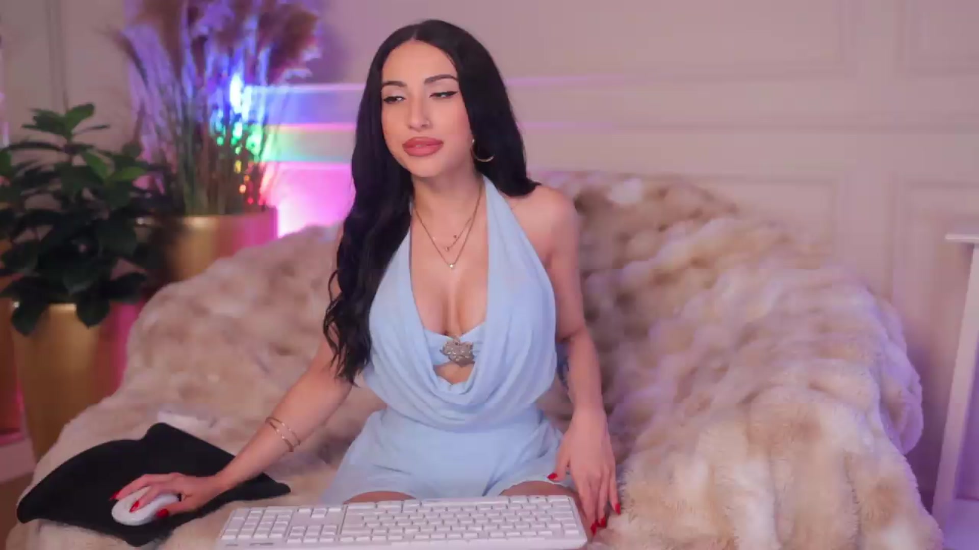 Gallery image thumbnail from AnaisBloom's myfreecams stream on, 06/24/2026, 22:57 image 1 of 20