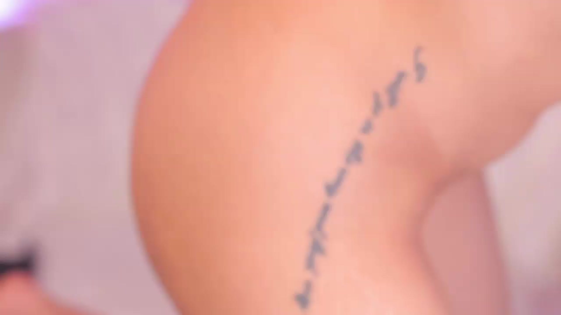 Gallery image thumbnail from AnaisBloom's myfreecams stream on, 06/30/2026, 21:54 image 7 of 20