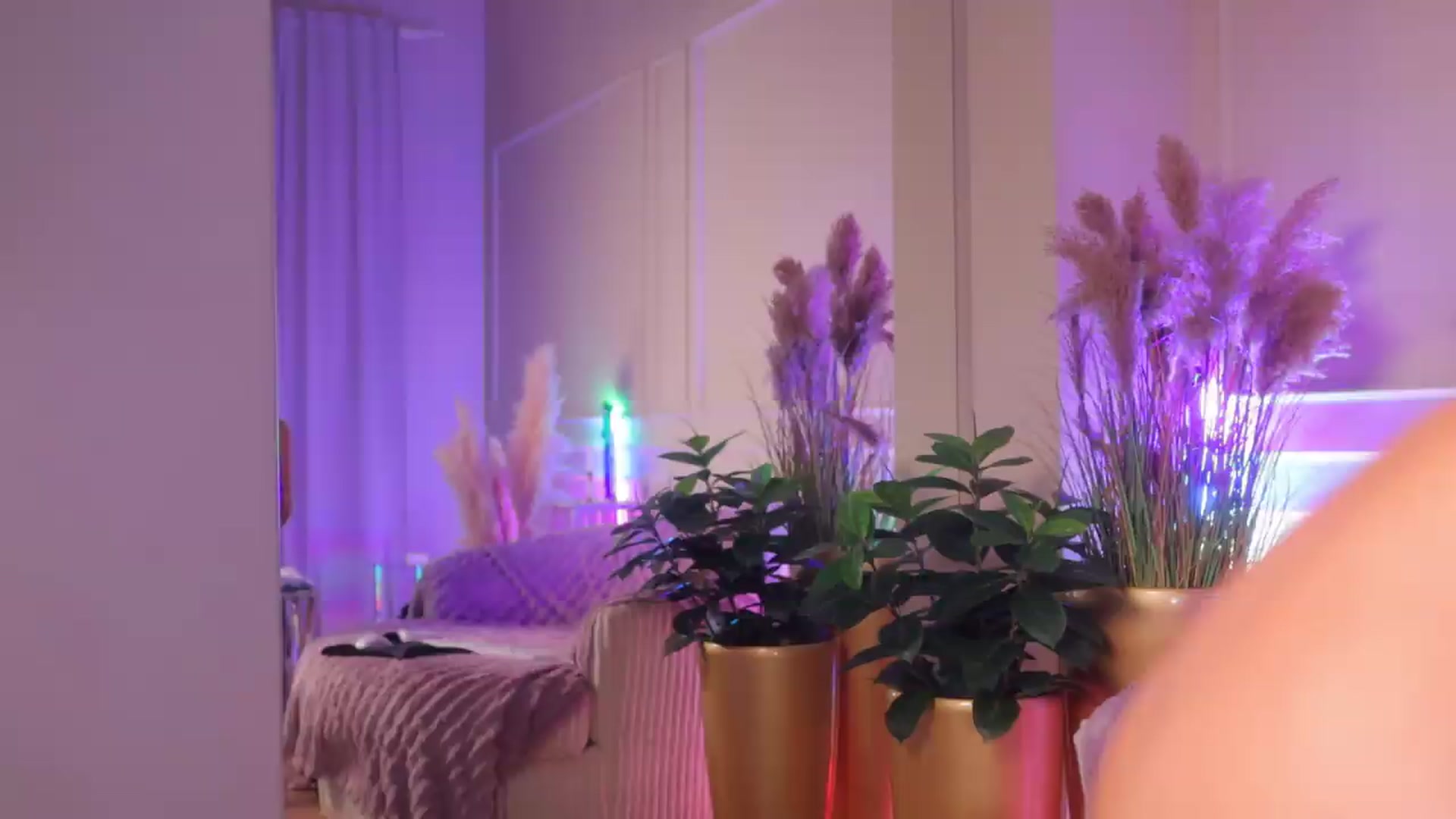 Gallery image thumbnail from AnaisBloom's myfreecams stream on, 07/07/2026, 24:55 image 12 of 20