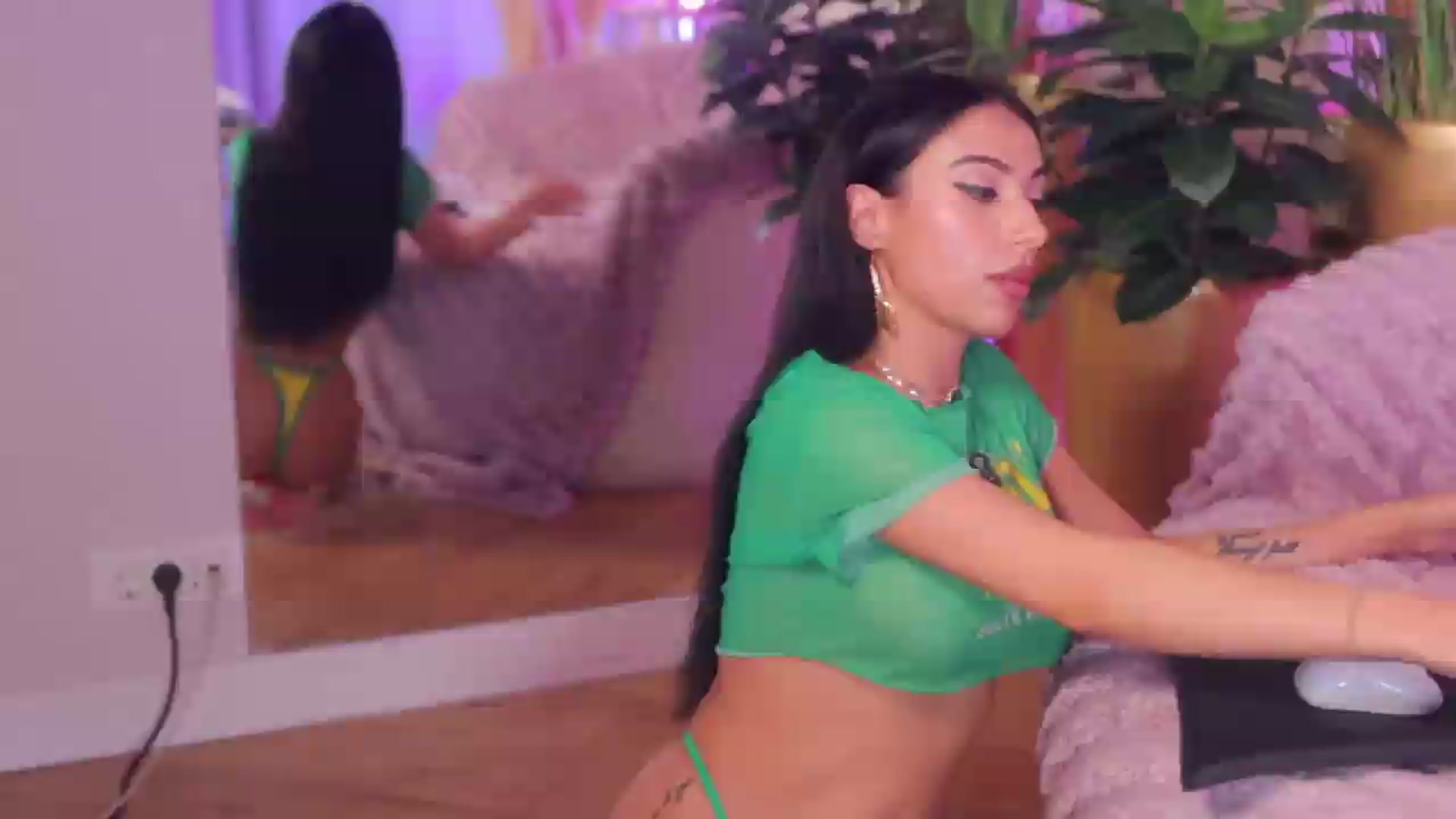 Gallery image thumbnail from AnaisBloom's myfreecams stream on, 08/04/2026, 01:21 image 11 of 20