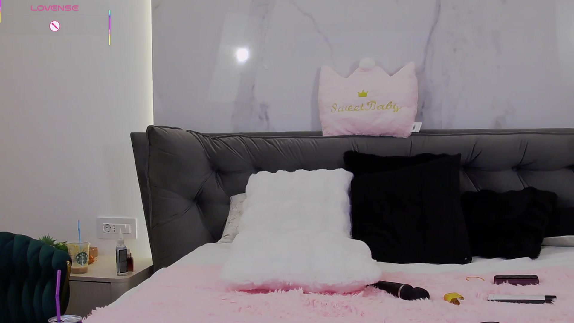 Gallery image thumbnail from AnaisClaire's myfreecams stream on, 07/22/2025, 16:38 image 7 of 20