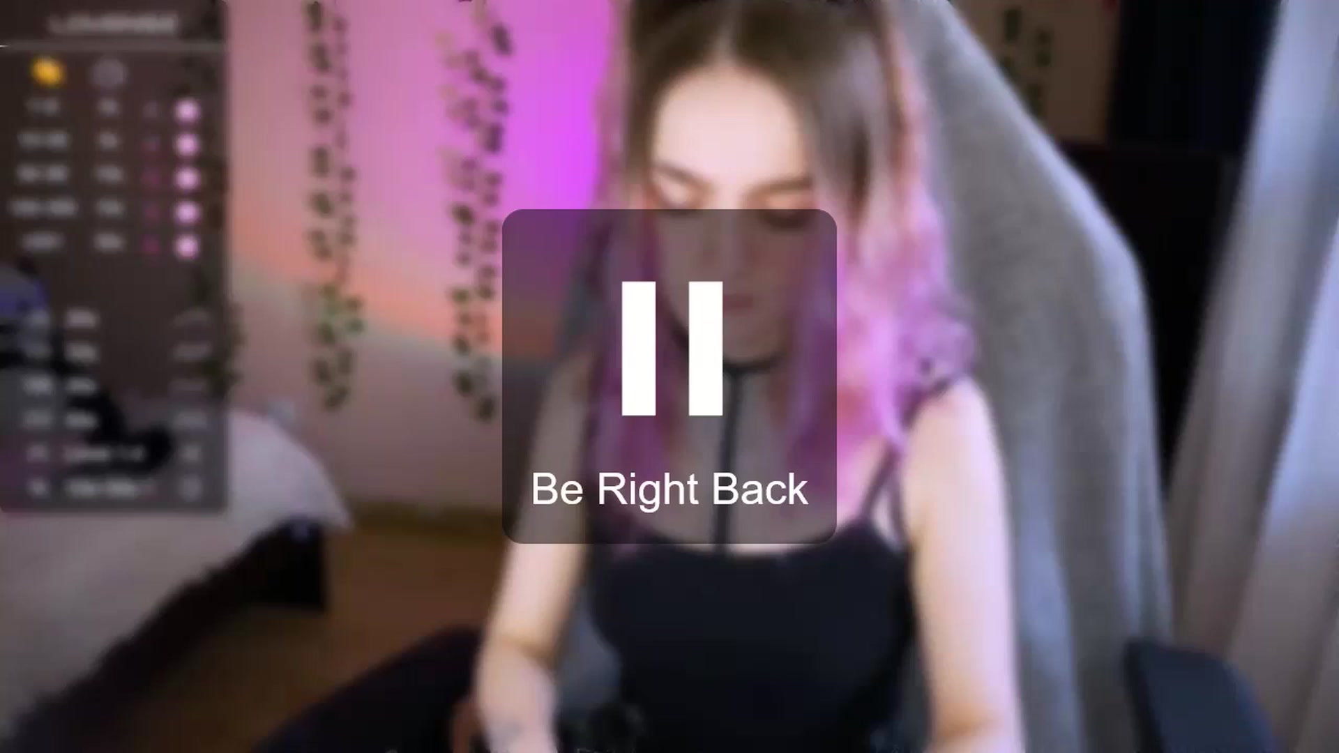 Gallery image thumbnail from Anamelia's myfreecams stream on, 11/19/2023, 12:47 image 7 of 20