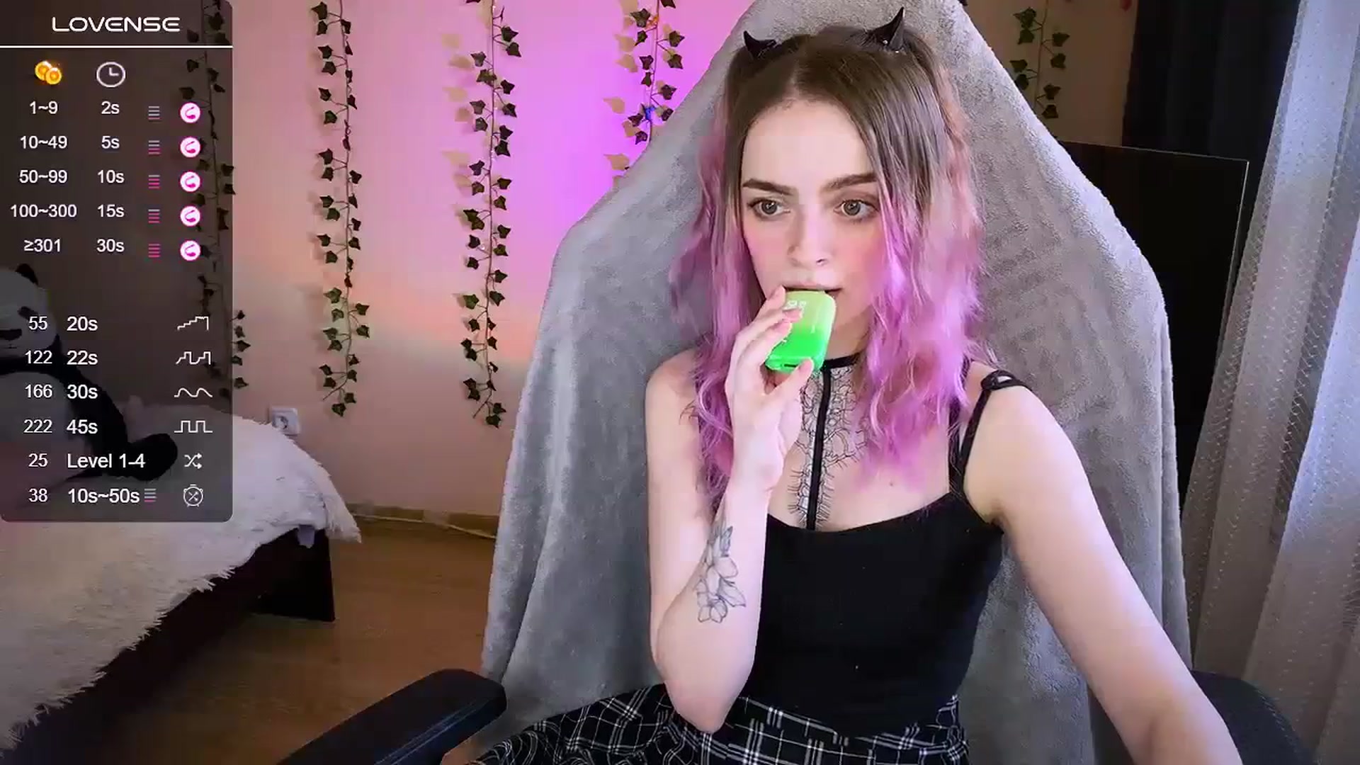 Gallery image thumbnail from Anamelia's myfreecams stream on, 11/19/2023, 12:47 image 9 of 20