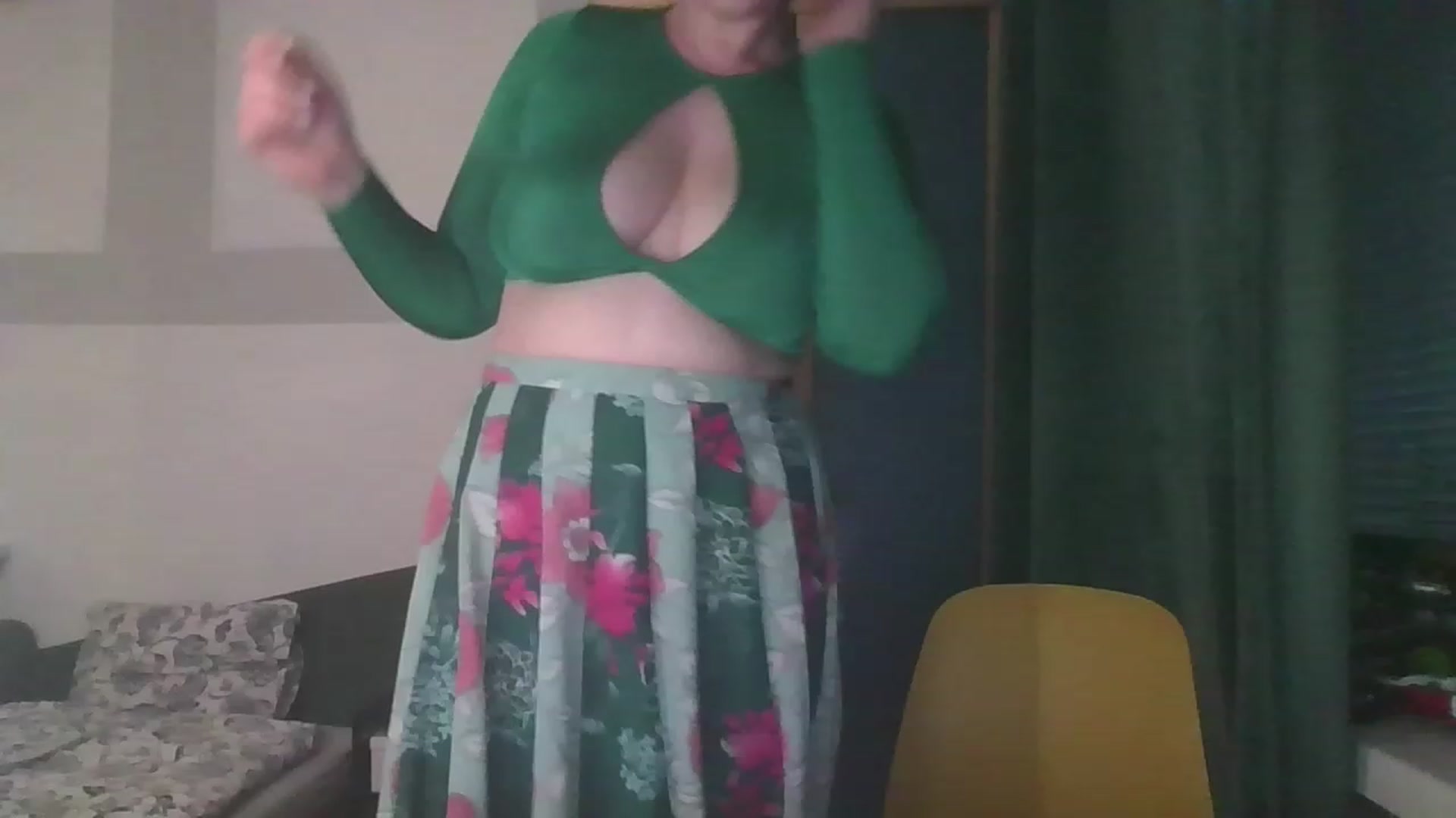 Gallery image thumbnail from Ananiel's myfreecams stream on, 05/28/2023, 18:25 image 13 of 20