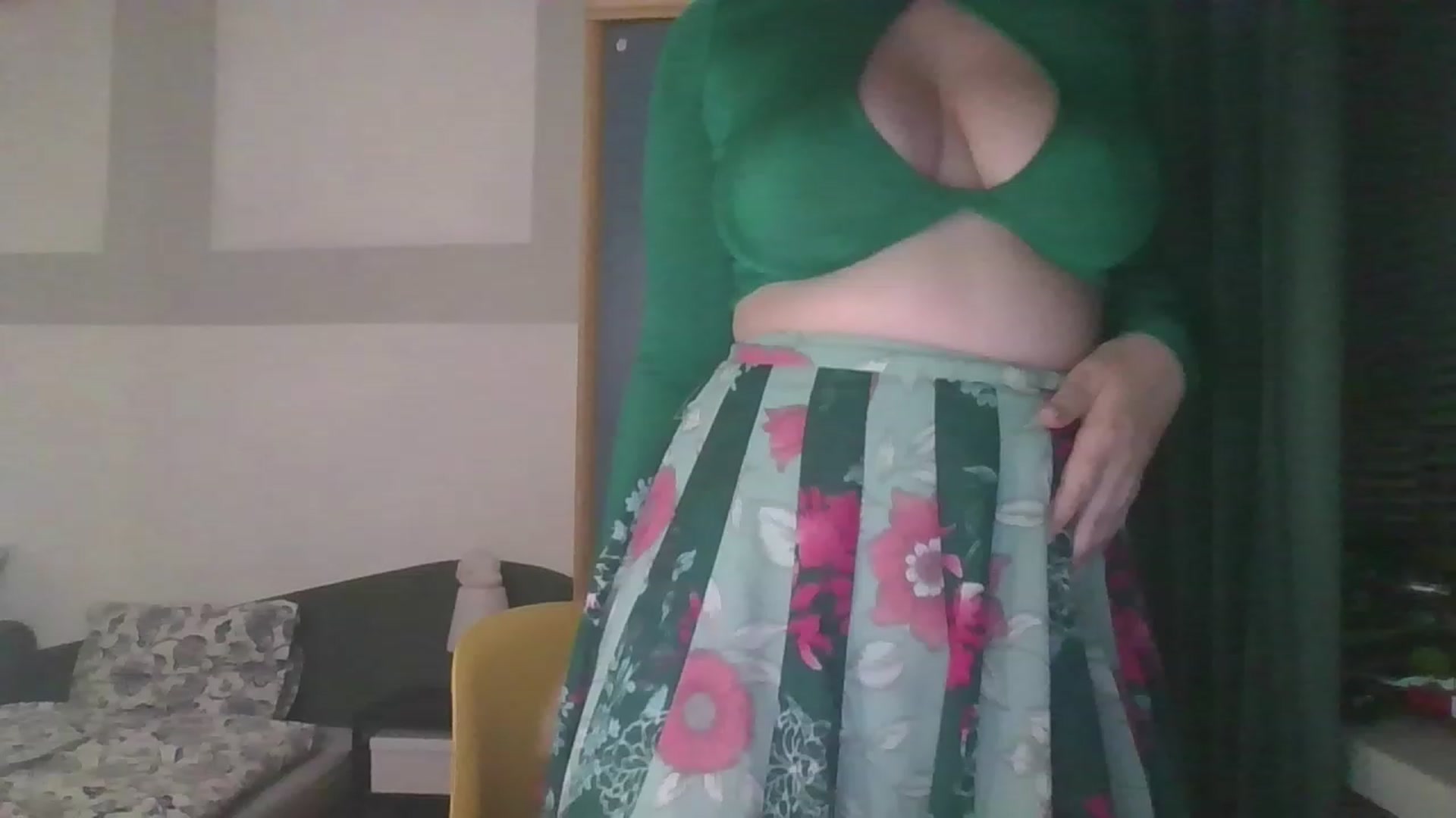 Gallery image thumbnail from Ananiel's myfreecams stream on, 05/28/2023, 19:02 image 8 of 20