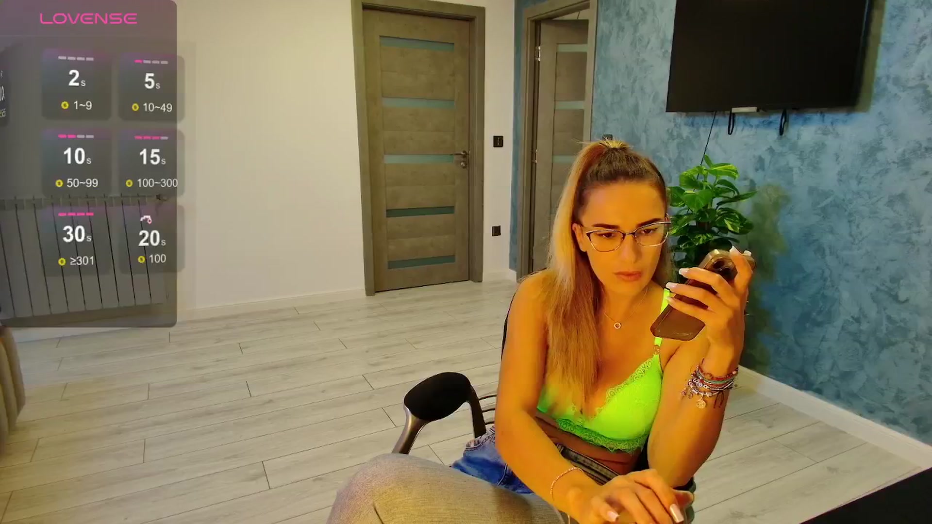 Gallery image thumbnail from Anastasia331's myfreecams stream on, 09/16/2024, 14:20 image 7 of 20
