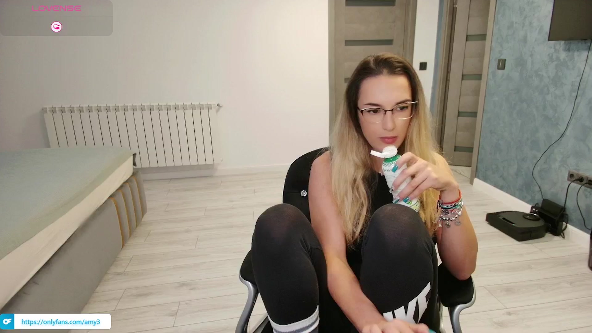 Gallery image thumbnail from Anastasia331's myfreecams stream on, 11/13/2024, 15:03 image 4 of 20
