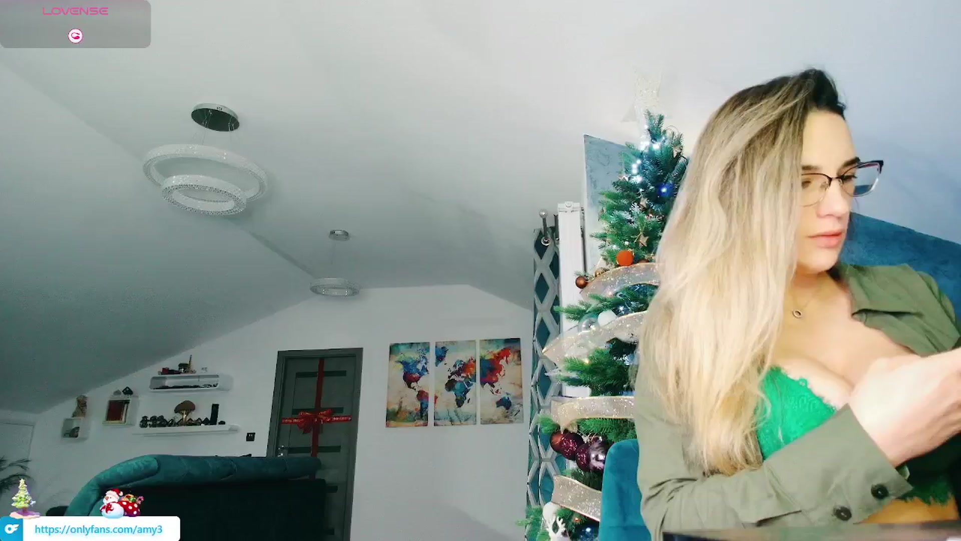 Gallery image thumbnail from Anastasia331's myfreecams stream on, 12/29/2024, 03:52 image 12 of 20