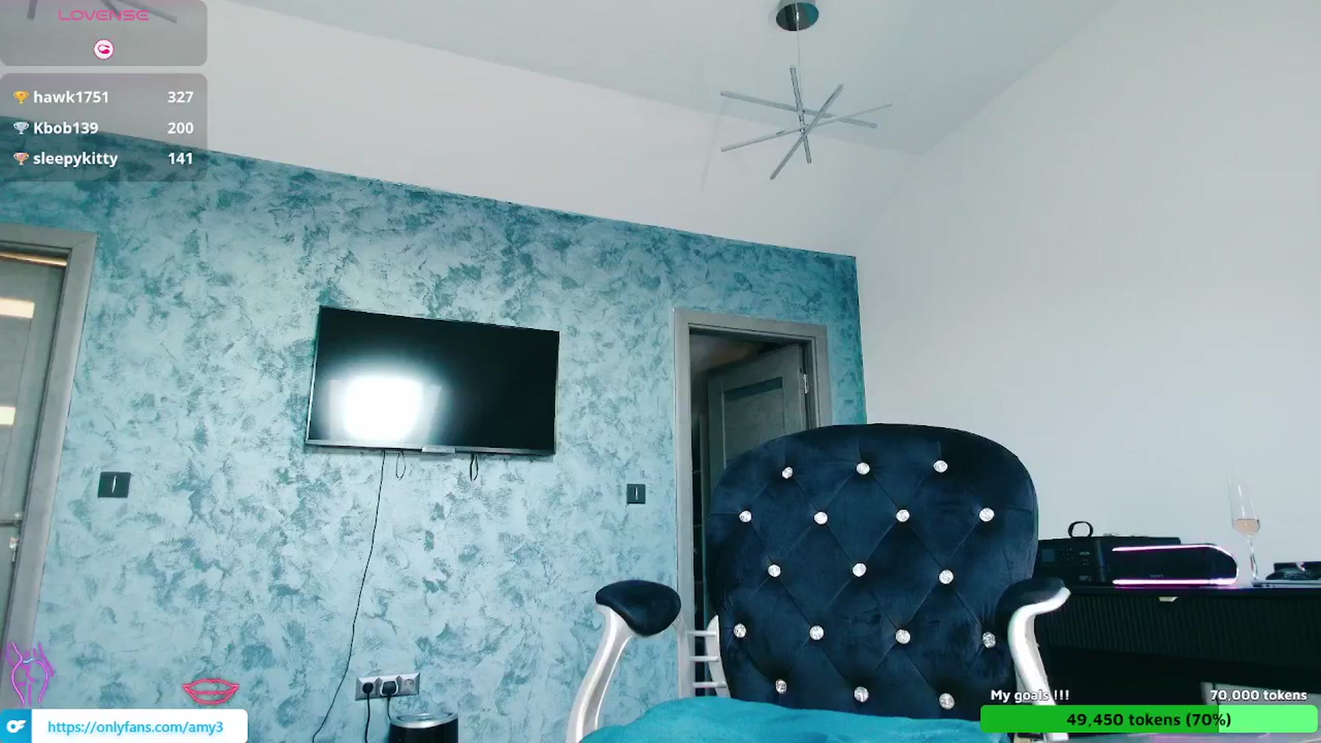 Gallery image thumbnail from Anastasia331's myfreecams stream on, 03/08/2025, 16:25 image 9 of 20