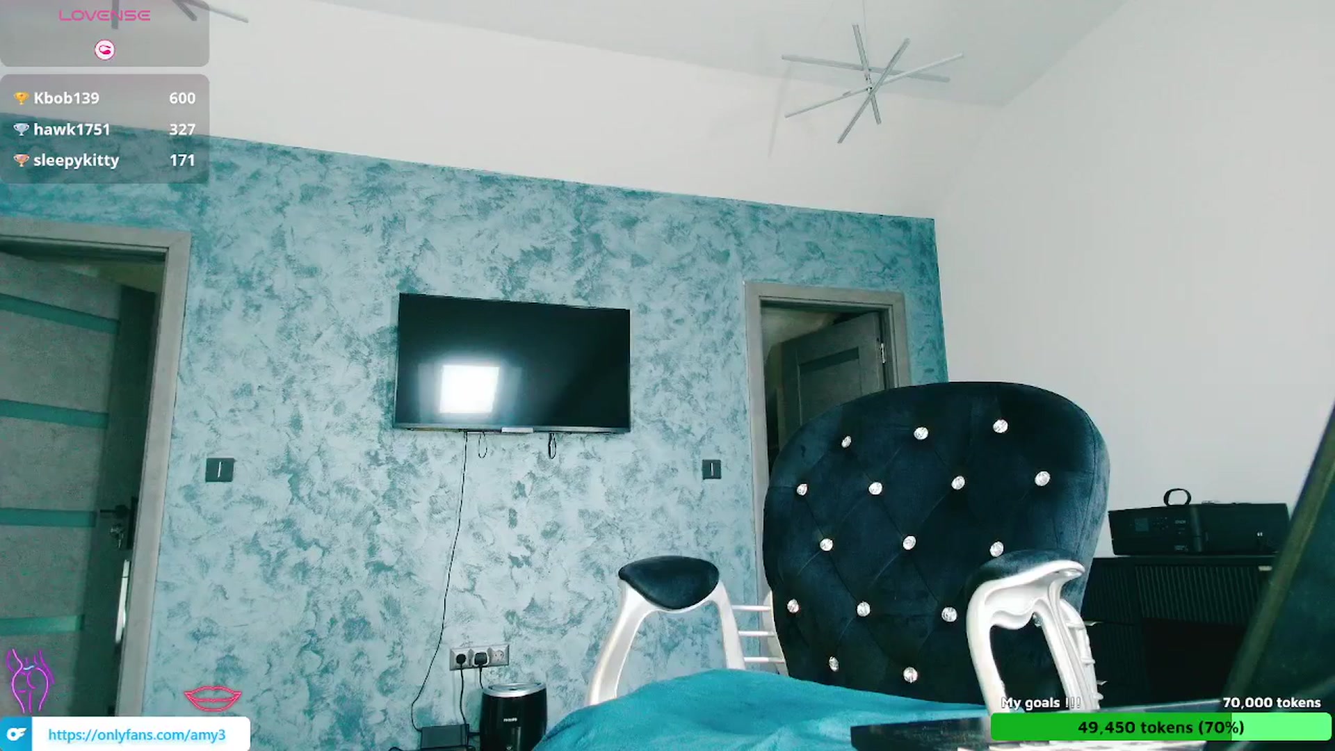 Gallery image thumbnail from Anastasia331's myfreecams stream on, 03/08/2025, 16:25 image 19 of 20