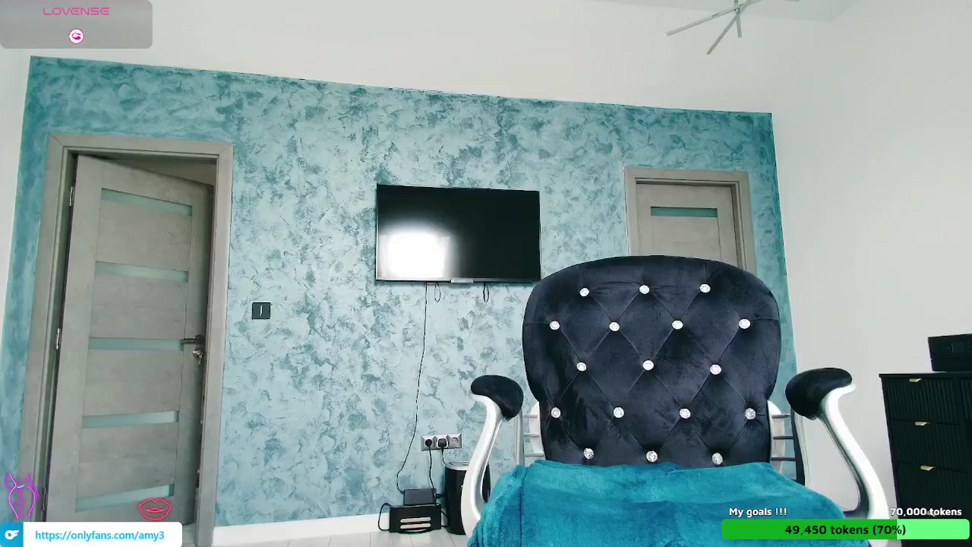Gallery image thumbnail from Anastasia331's myfreecams stream on, 03/13/2025, 13:11 image 10 of 20