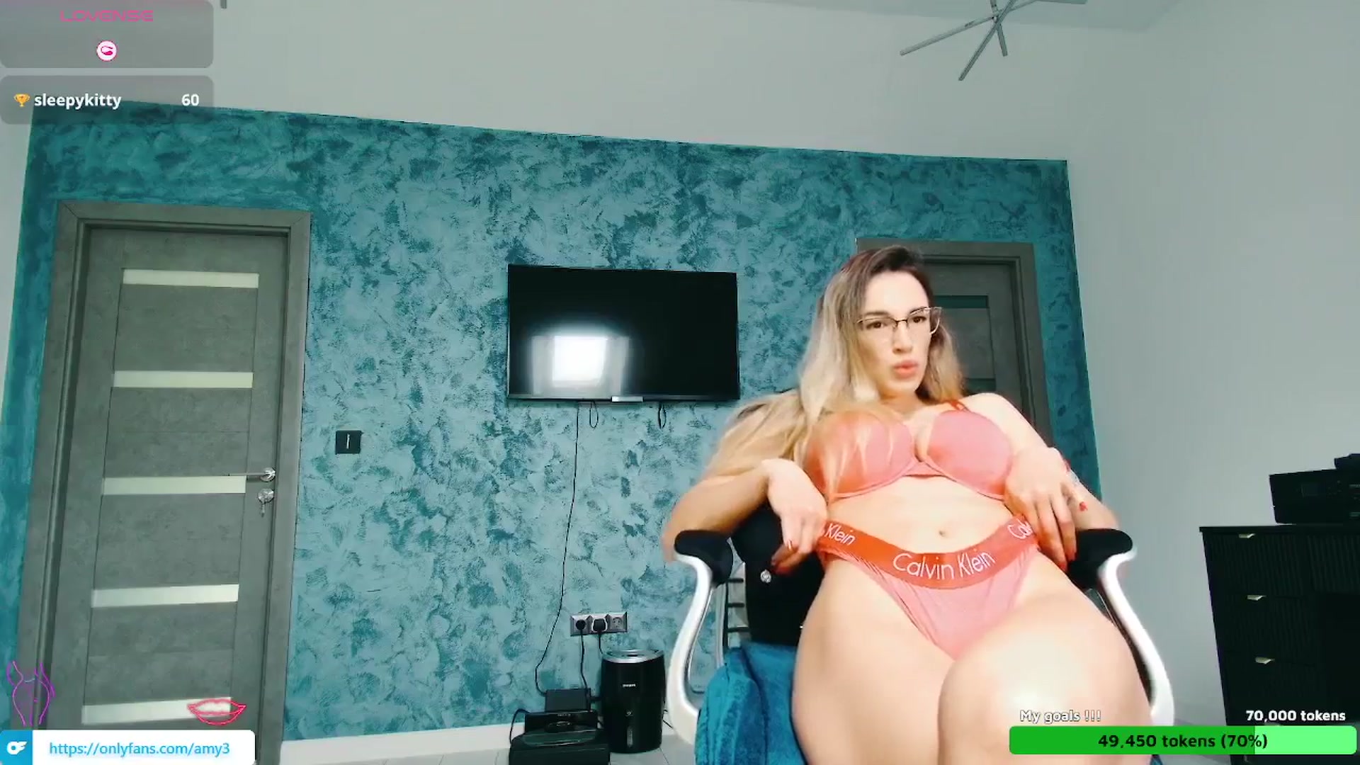 Gallery image thumbnail from Anastasia331's myfreecams stream on, 03/13/2025, 15:04 image 17 of 20