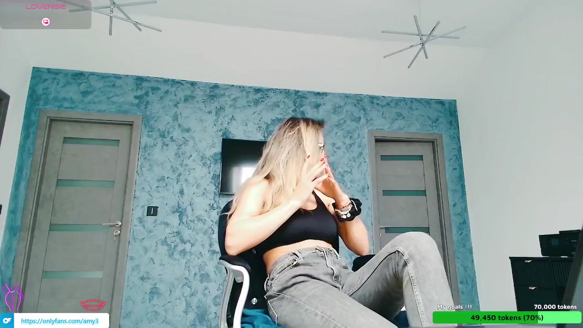 Gallery image thumbnail from Anastasia331's myfreecams stream on, 04/02/2025, 13:39 image 16 of 20