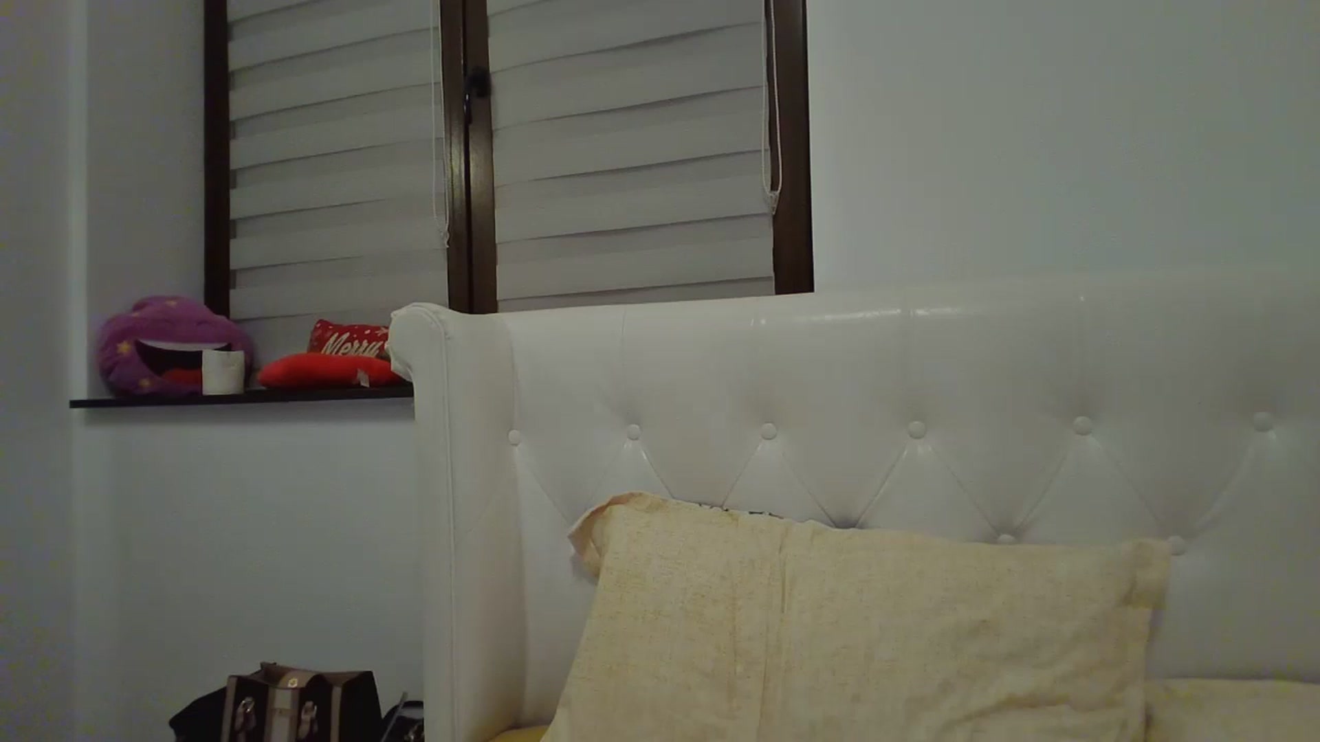 Gallery image thumbnail from Anastasia6910's myfreecams stream on, 03/20/2024, 19:11 image 2 of 20