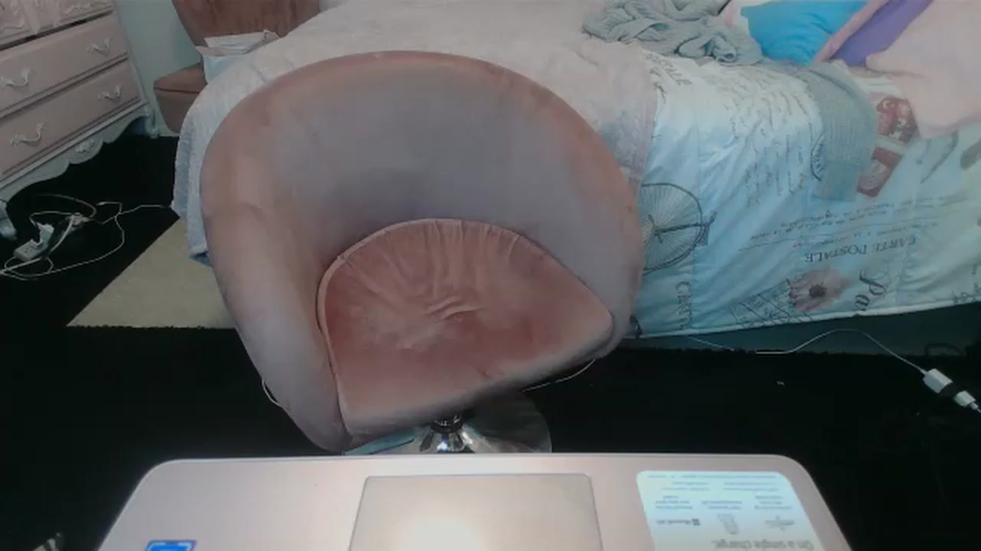 Gallery image thumbnail from AnastasiaLuxx's myfreecams stream on, 04/02/2023, 09:03 image 12 of 20