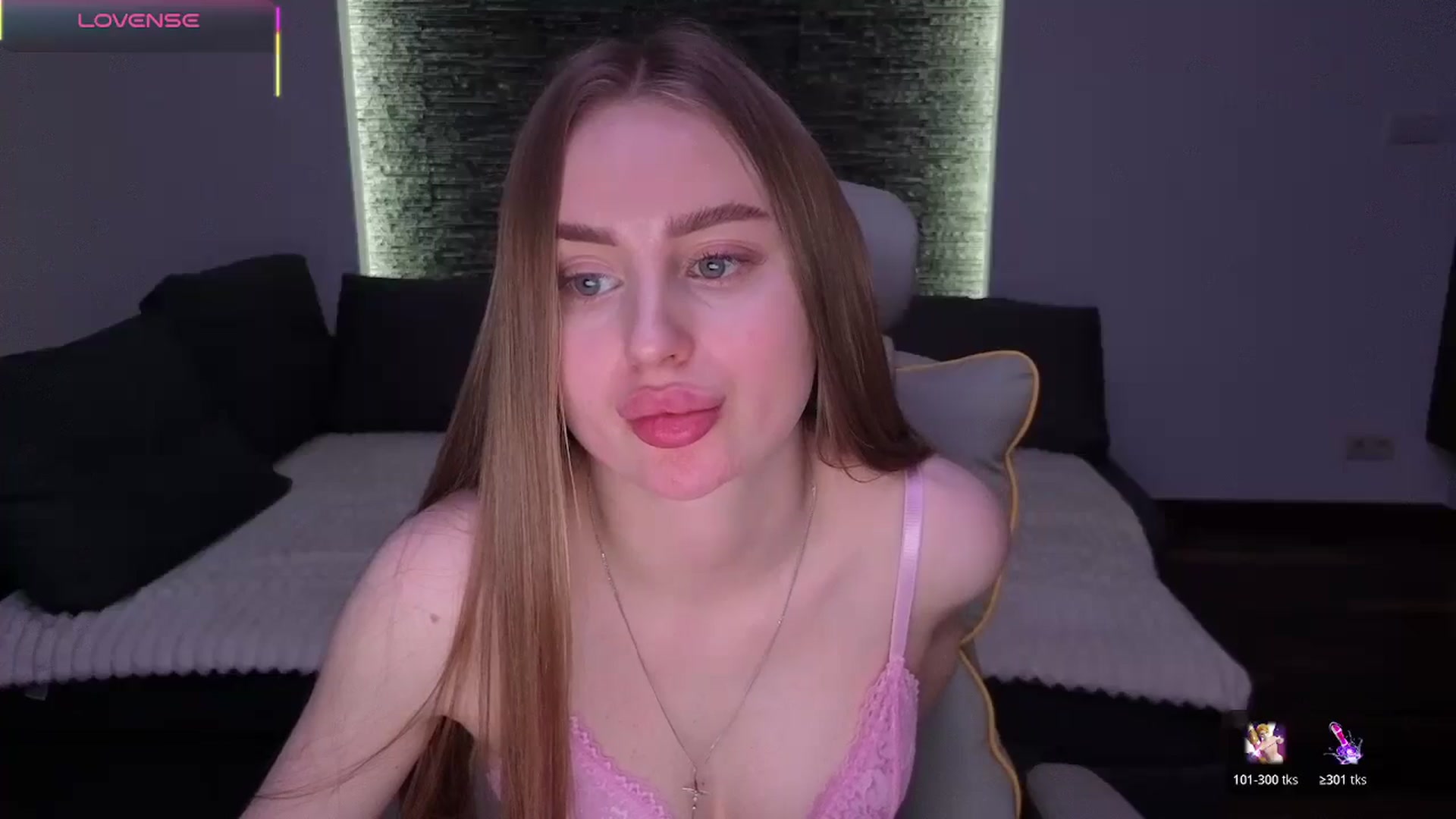 Gallery image thumbnail from AnastasiaSi's myfreecams stream on, 01/01/2026, 17:36 image 18 of 20