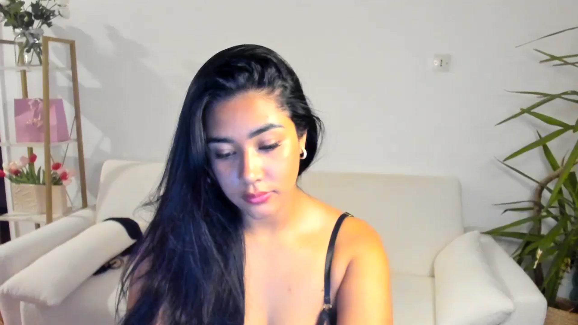 Gallery image thumbnail from Anastasia_sea's myfreecams stream on, 05/07/2024, 19:45 image 20 of 20