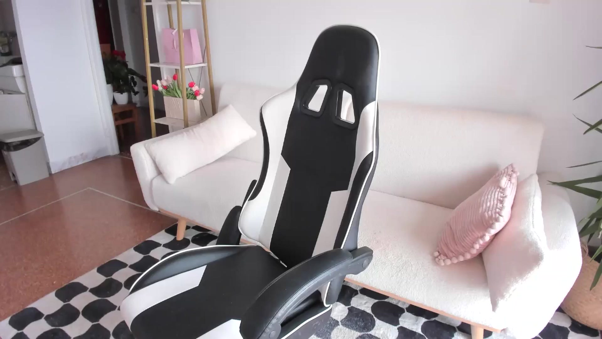 Gallery image thumbnail from Anastasia_sea's myfreecams stream on, 06/09/2024, 14:36 image 20 of 20