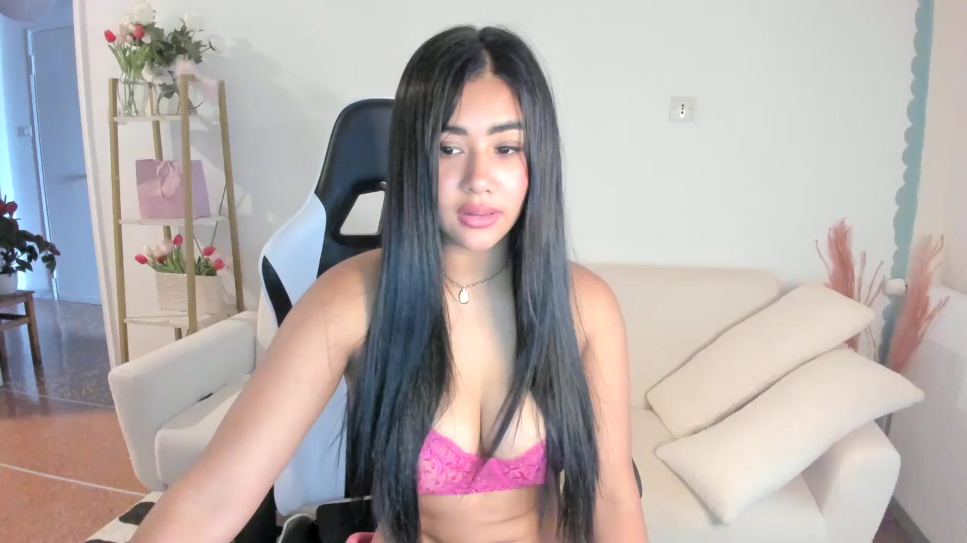 Gallery image thumbnail from Anastasia_sea's myfreecams stream on, 06/22/2024, 07:29 image 13 of 20