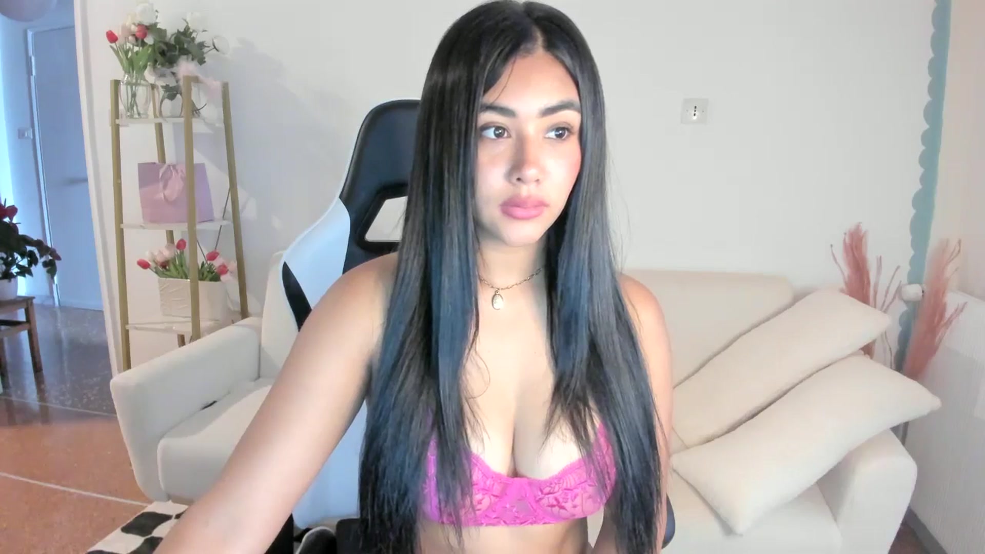 Gallery image thumbnail from Anastasia_sea's myfreecams stream on, 06/22/2024, 07:29 image 3 of 20
