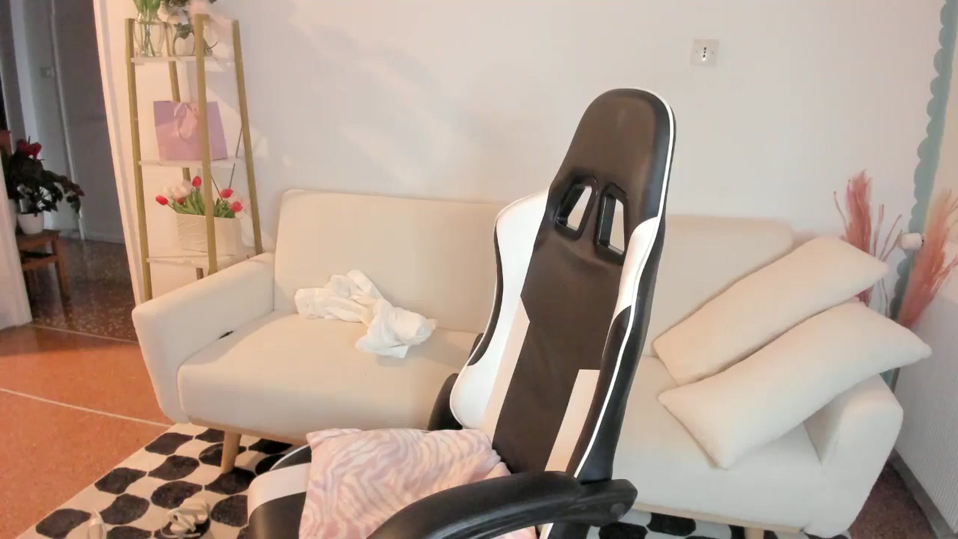 Gallery image thumbnail from Anastasia_sea's myfreecams stream on, 06/23/2024, 06:24 image 3 of 20
