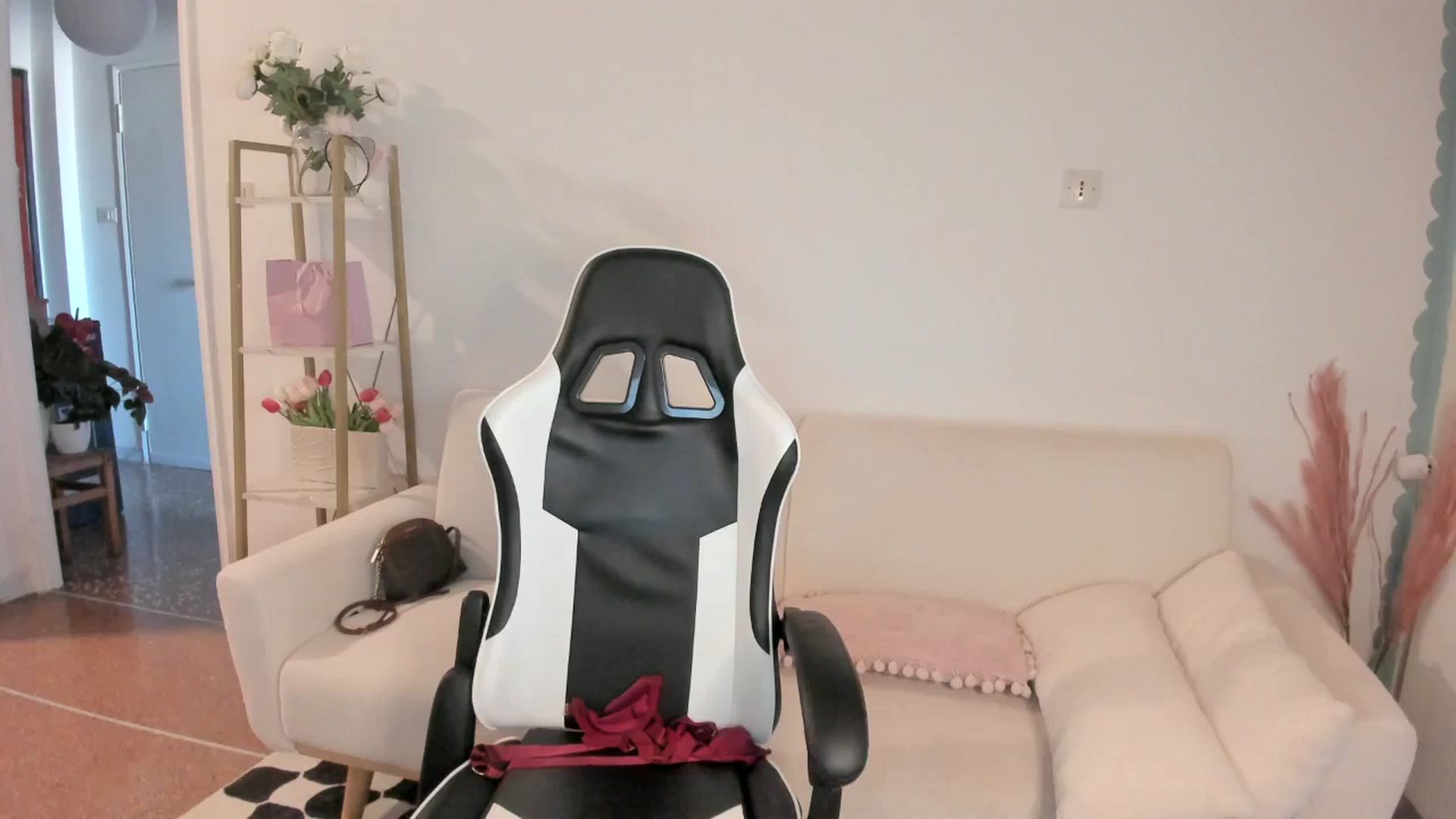 Gallery image thumbnail from Anastasia_sea's myfreecams stream on, 07/02/2024, 06:17 image 10 of 20