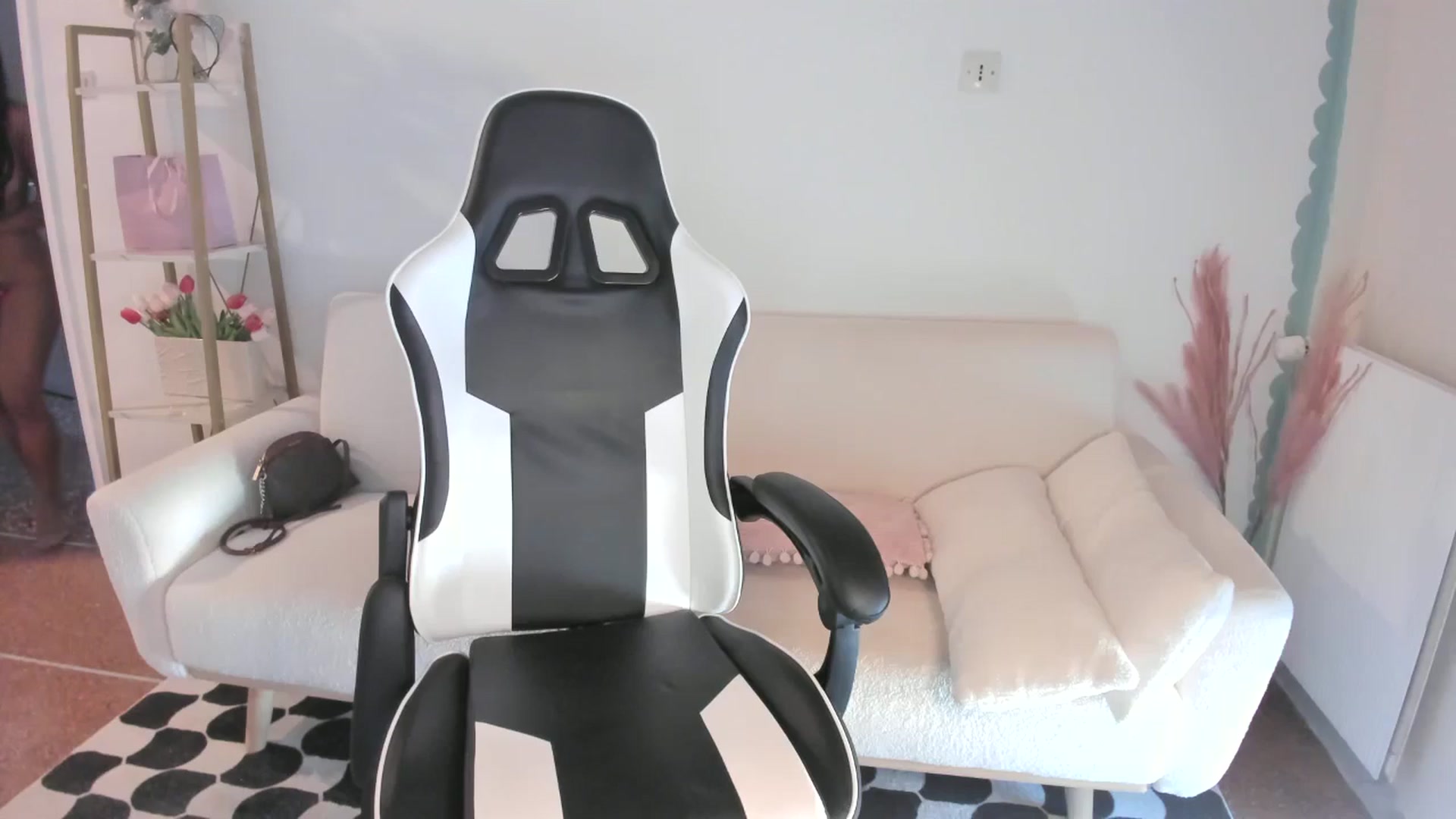 Gallery image thumbnail from Anastasia_sea's myfreecams stream on, 07/02/2024, 06:44 image 16 of 20