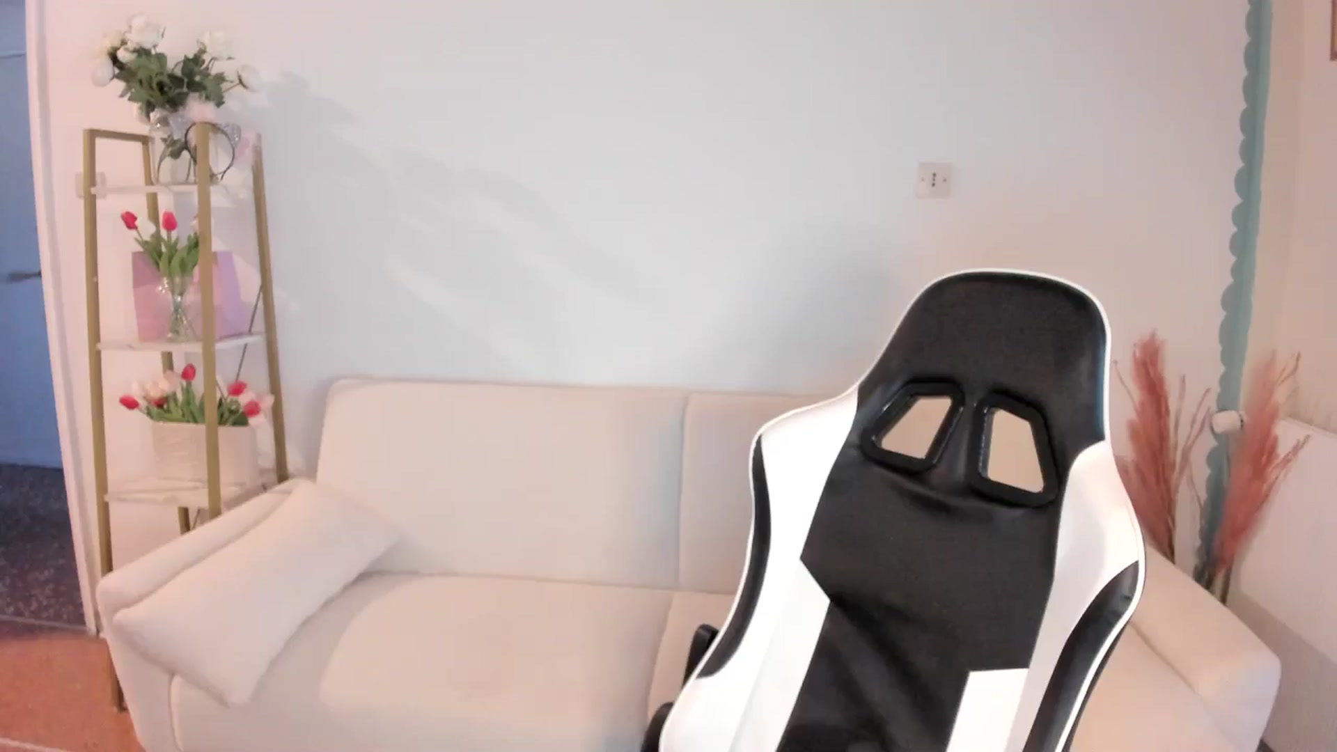 Gallery image thumbnail from Anastasia_sea's myfreecams stream on, 07/11/2024, 07:26 image 1 of 20