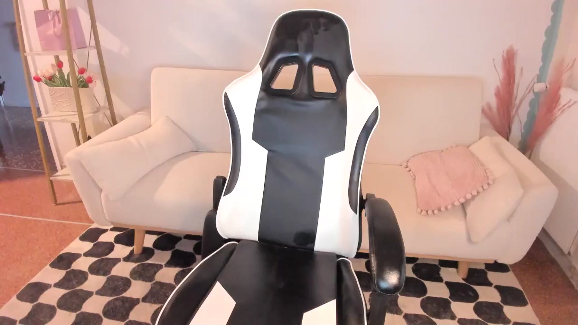 Gallery image thumbnail from Anastasia_sea's myfreecams stream on, 07/25/2024, 05:07 image 11 of 20