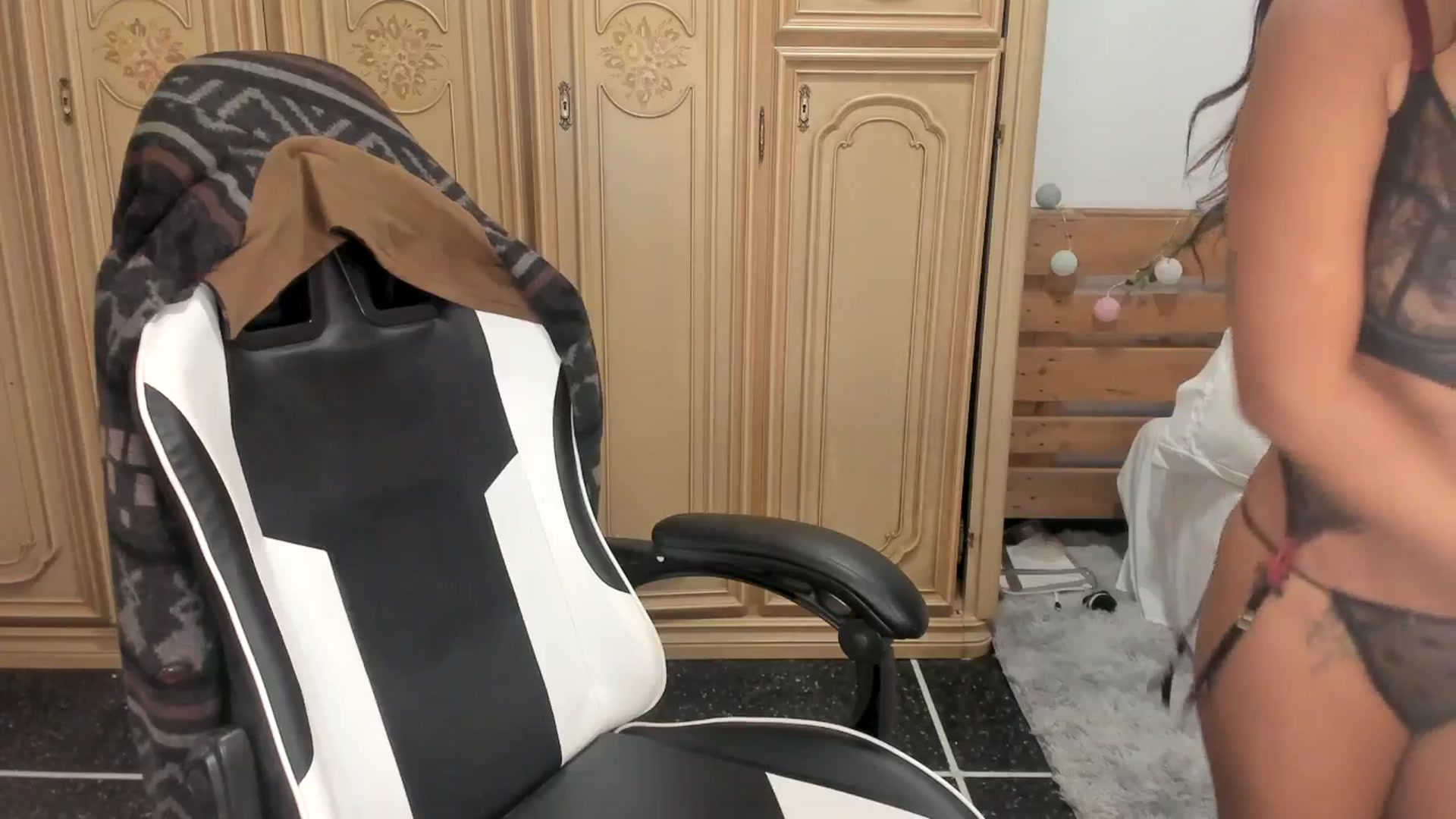 Gallery image thumbnail from Anastasia_sea's myfreecams stream on, 10/10/2024, 06:40 image 8 of 20