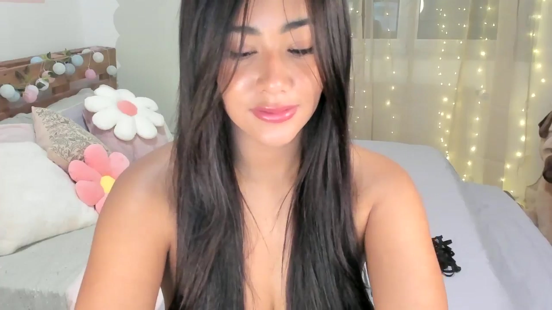 Gallery image thumbnail from Anastasia_sea's myfreecams stream on, 10/24/2024, 06:08 image 18 of 20
