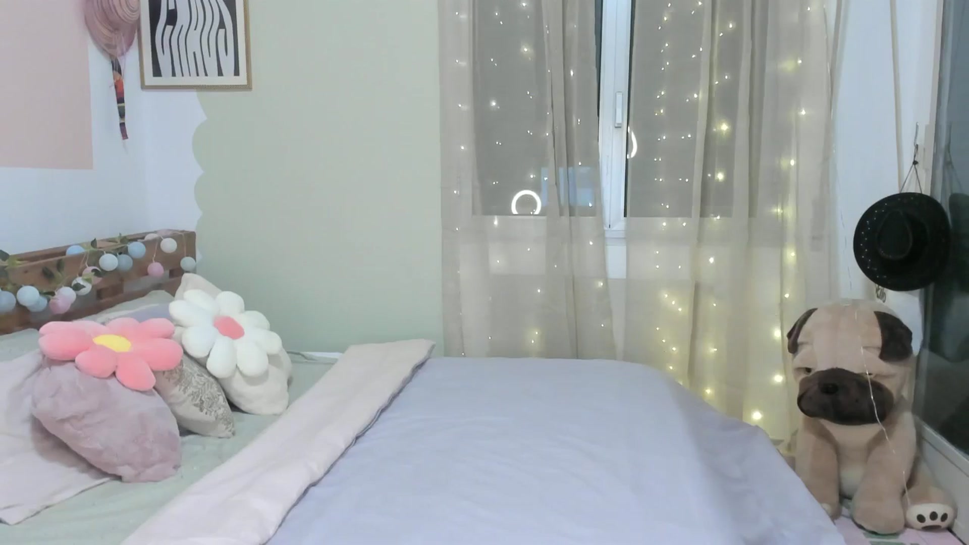 Gallery image thumbnail from Anastasia_sea's myfreecams stream on, 10/25/2024, 06:46 image 17 of 20